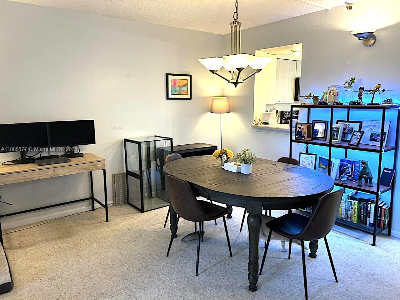 See details 107 2 / 2 1070 sq. ft. $ 2025-10-02 0 Photo