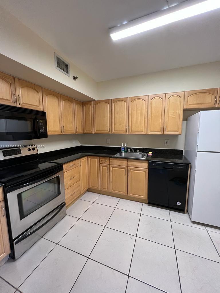 409 2 / 2 1100 sq. ft. $ 2025-10-02 0 Photo