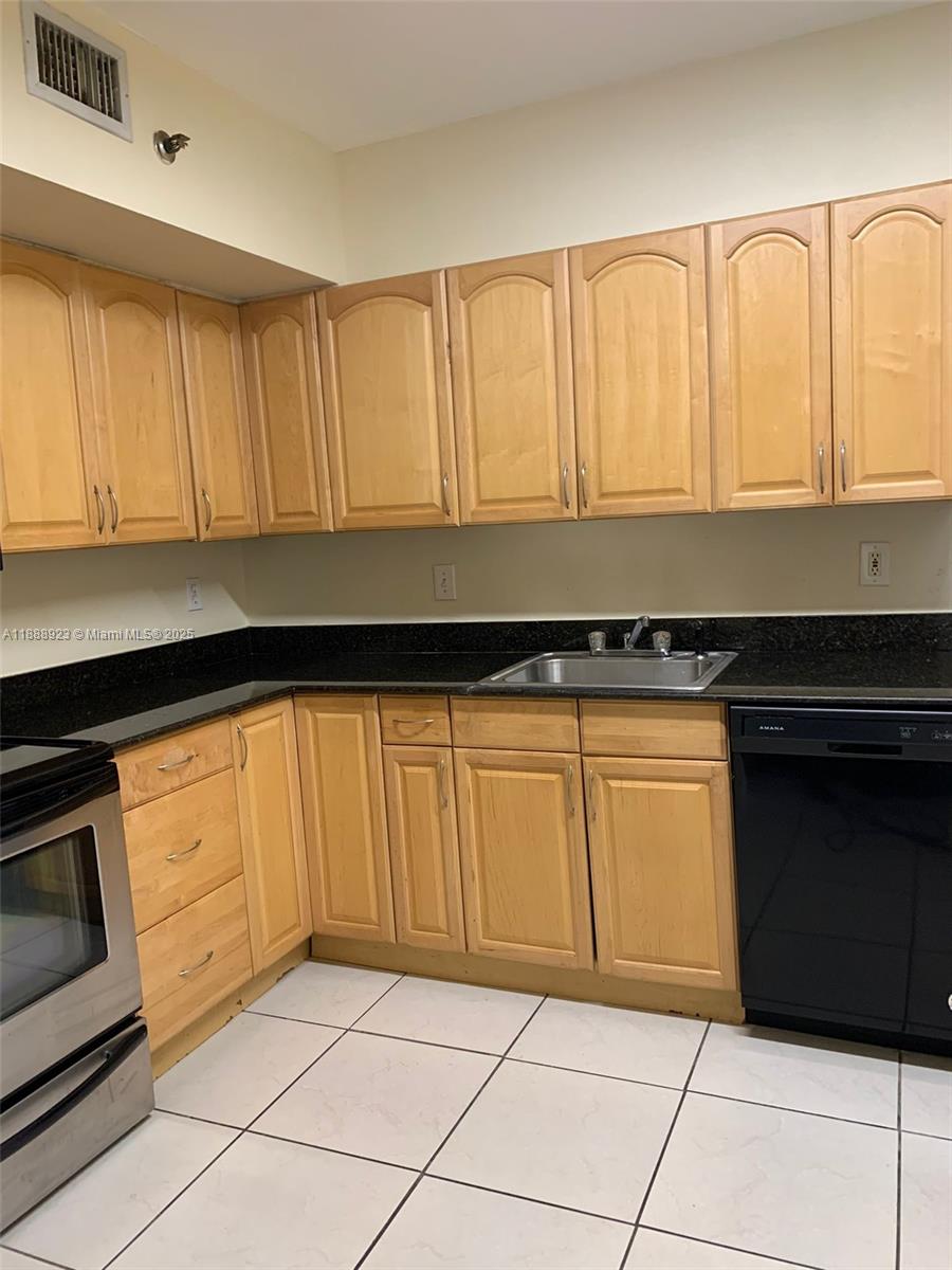 409 2 / 2 1100 sq. ft. $ 2025-10-02 0 Photo