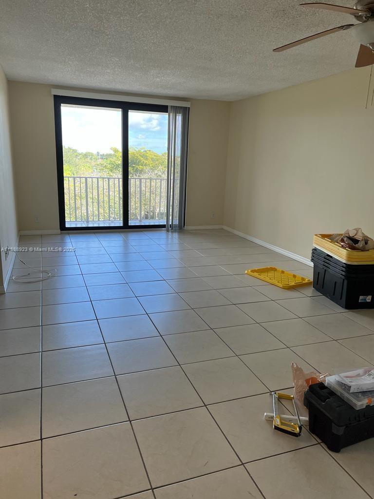 409 2 / 2 1100 sq. ft. $ 2025-10-02 0 Photo