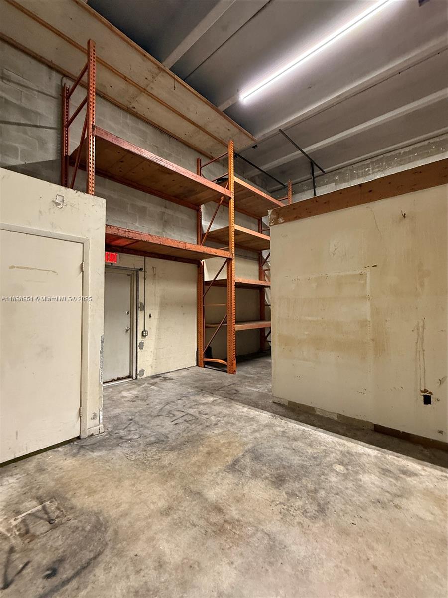   /   sq. ft. $ 2025-10-02 0 Photo