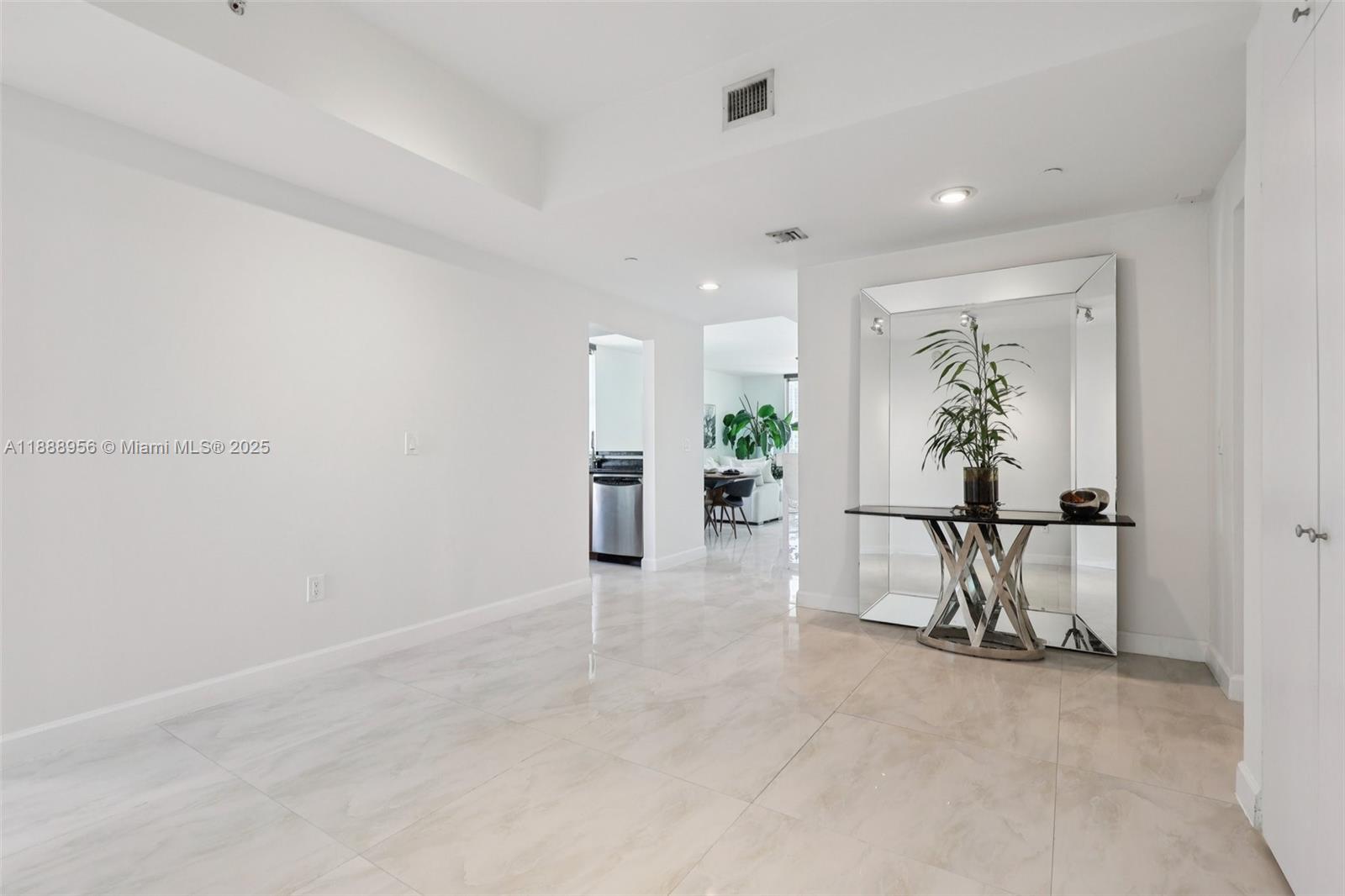 Photo of 3340 190th St  #1101, Aventura, Florida, 33180 - 