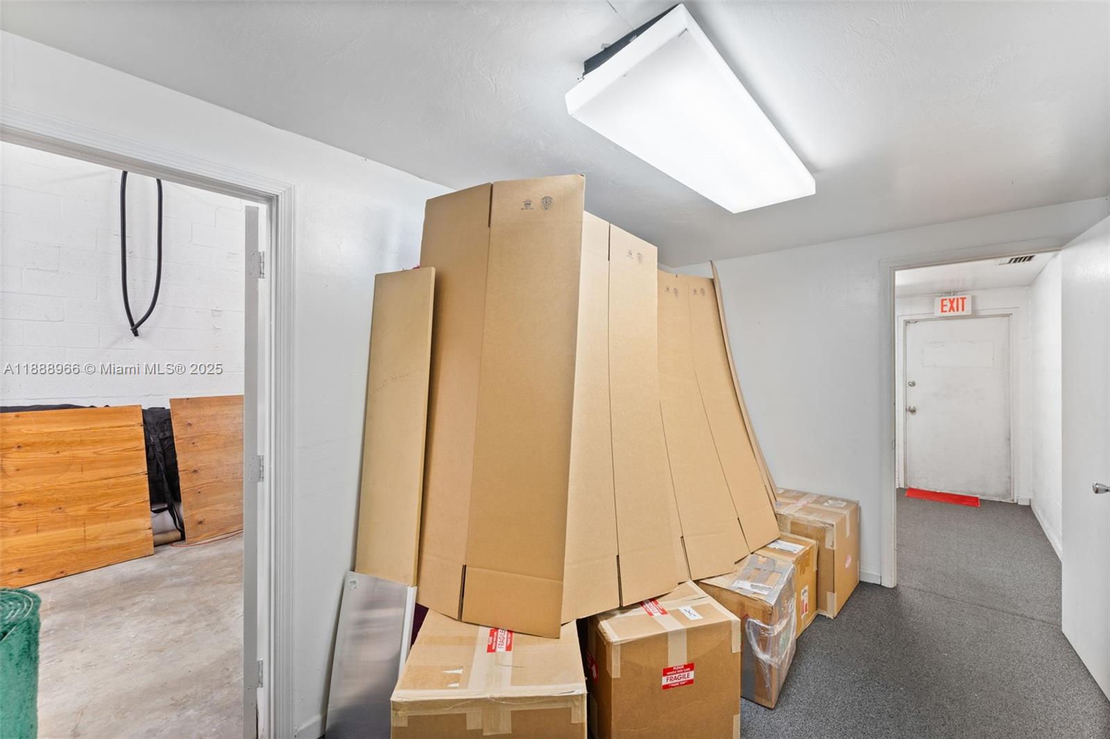 13828  /   sq. ft. $ 2025-10-02 0 Photo