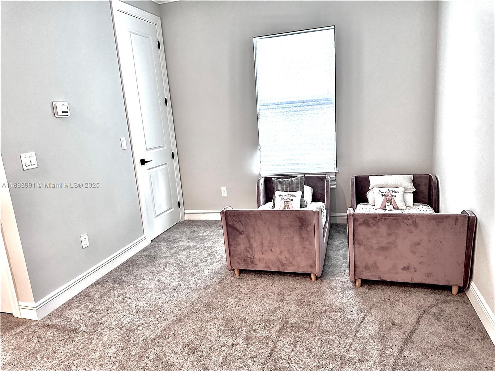 See details 4022 4 / 3 2502 sq. ft. $ 2025-10-02 0 Photo