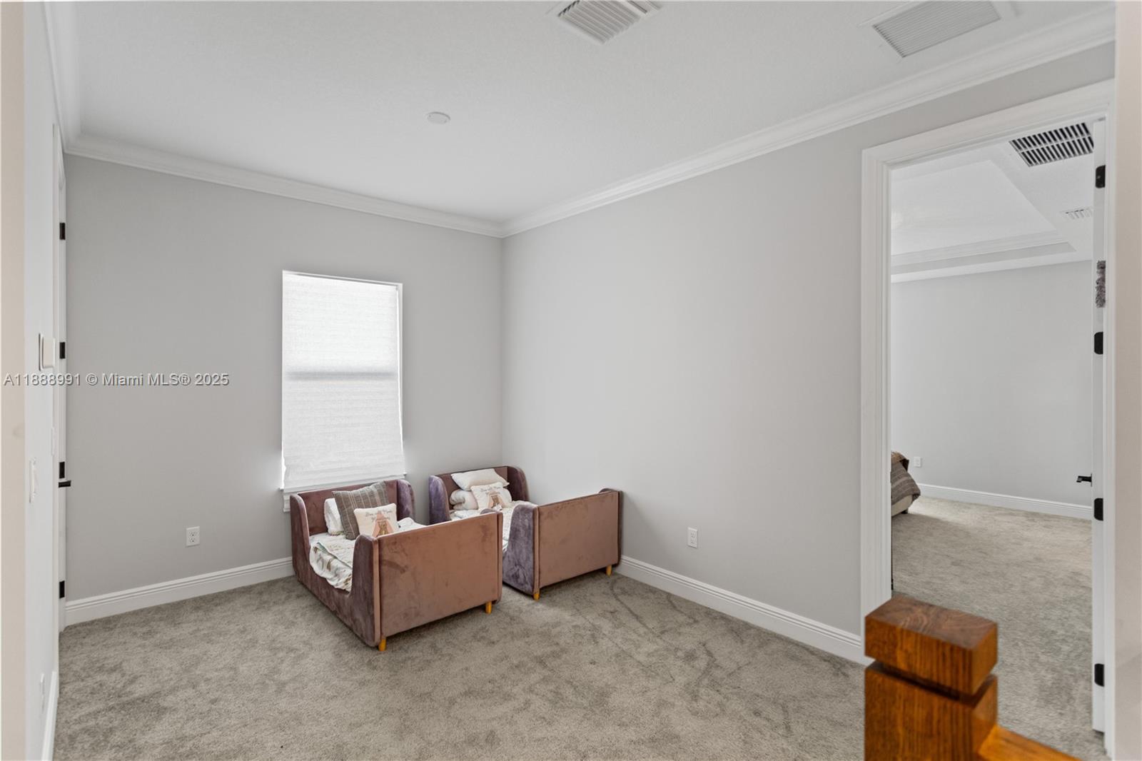 4022 5 / 3 2502 sq. ft. $ 2025-10-02 0 Photo