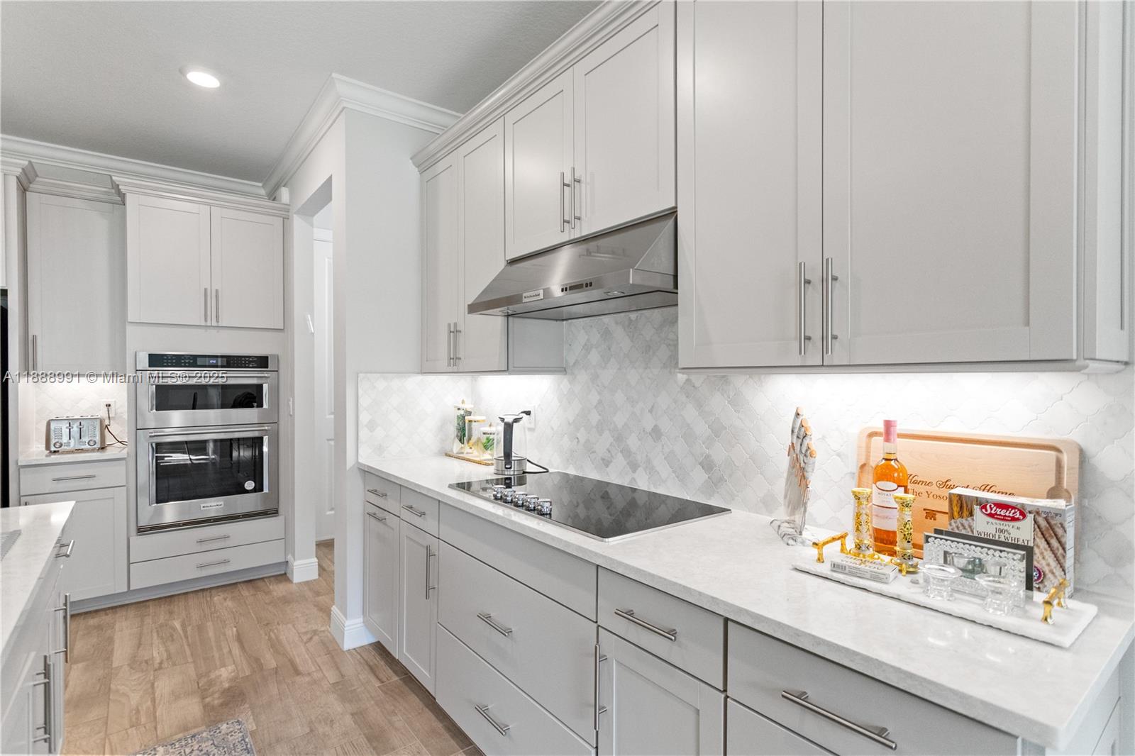 4022 5 / 3 2502 sq. ft. $ 2025-10-02 0 Photo