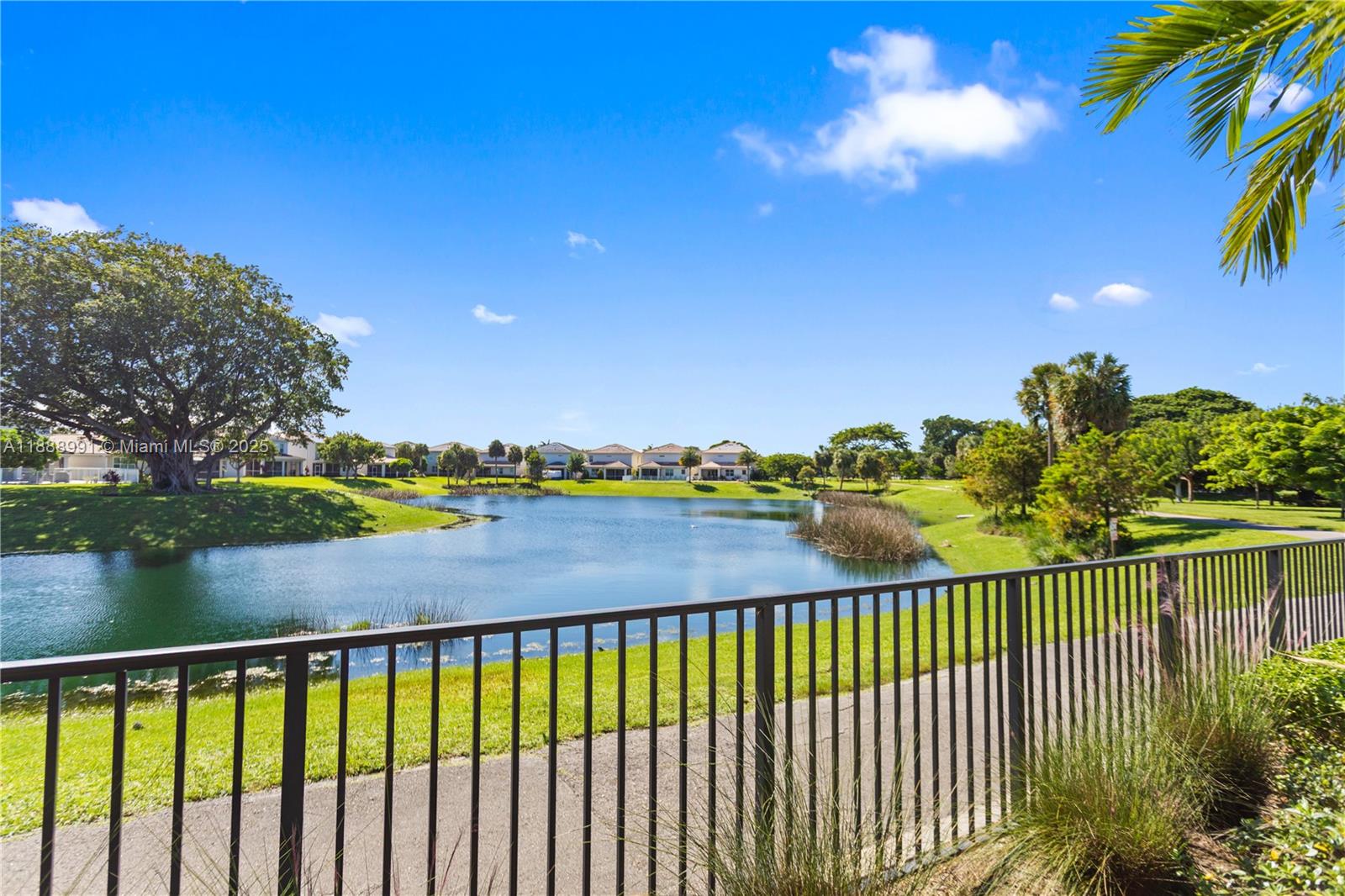 4022 5 / 3 2502 sq. ft. $ 2025-10-02 0 Photo