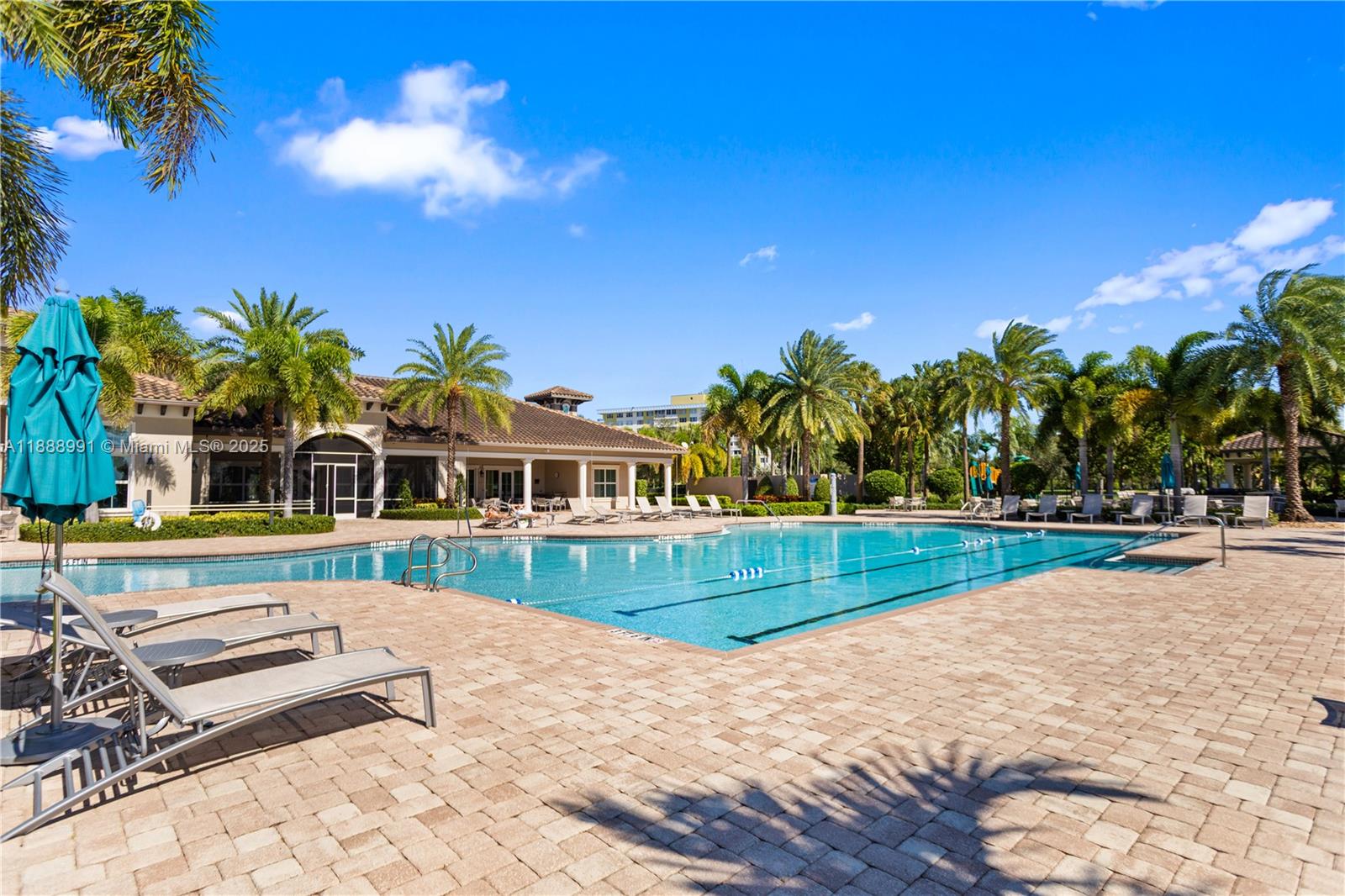 4022 5 / 3 2502 sq. ft. $ 2025-10-02 0 Photo