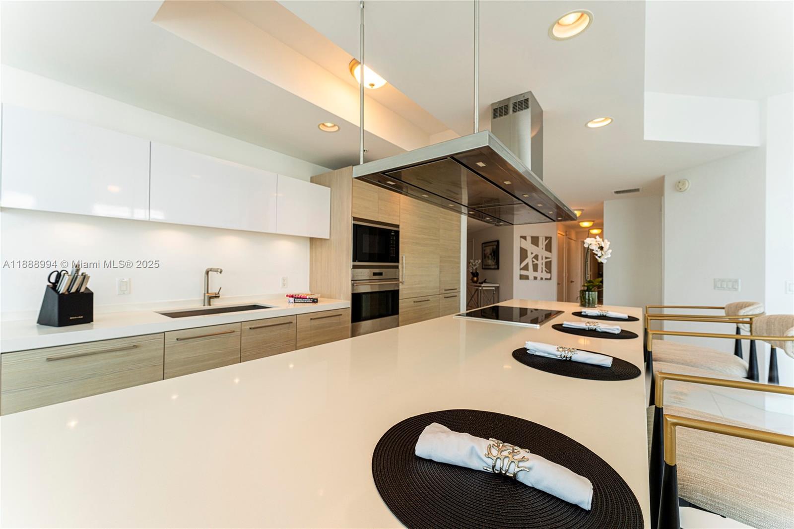 Photo of 17111 Biscayne Blvd  #2109, North Miami Beach, Florida, 33160 -