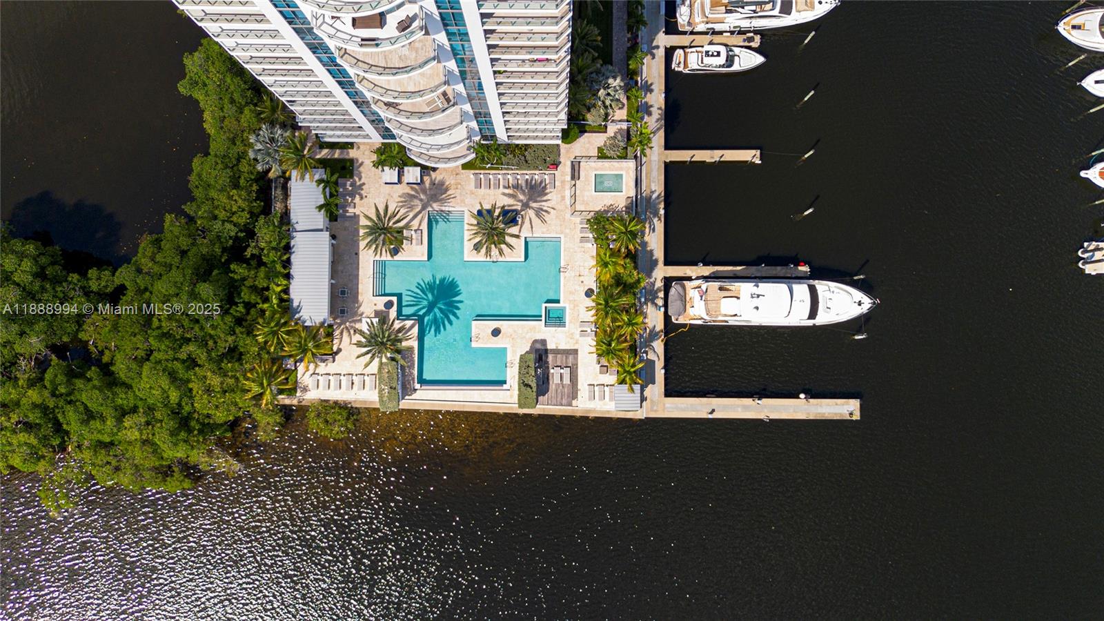 Photo of 17111 Biscayne Blvd  #2109, North Miami Beach, Florida, 33160 -