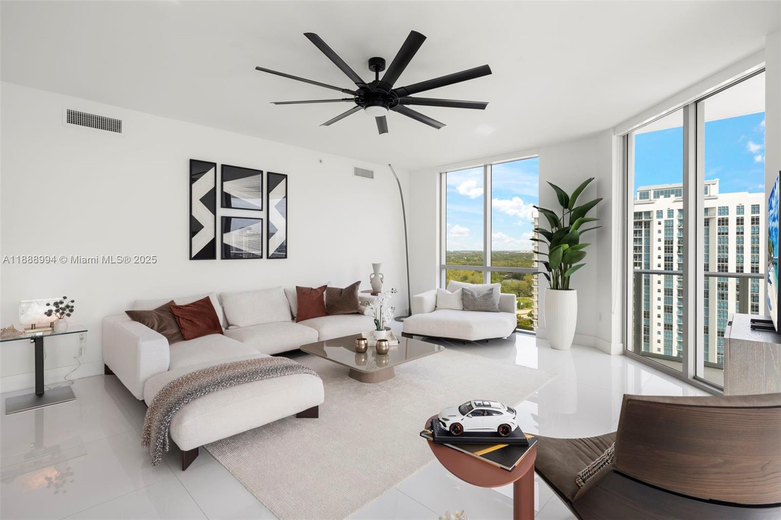 Photo of 17111 Biscayne Blvd  #2109, North Miami Beach, Florida, 33160 -