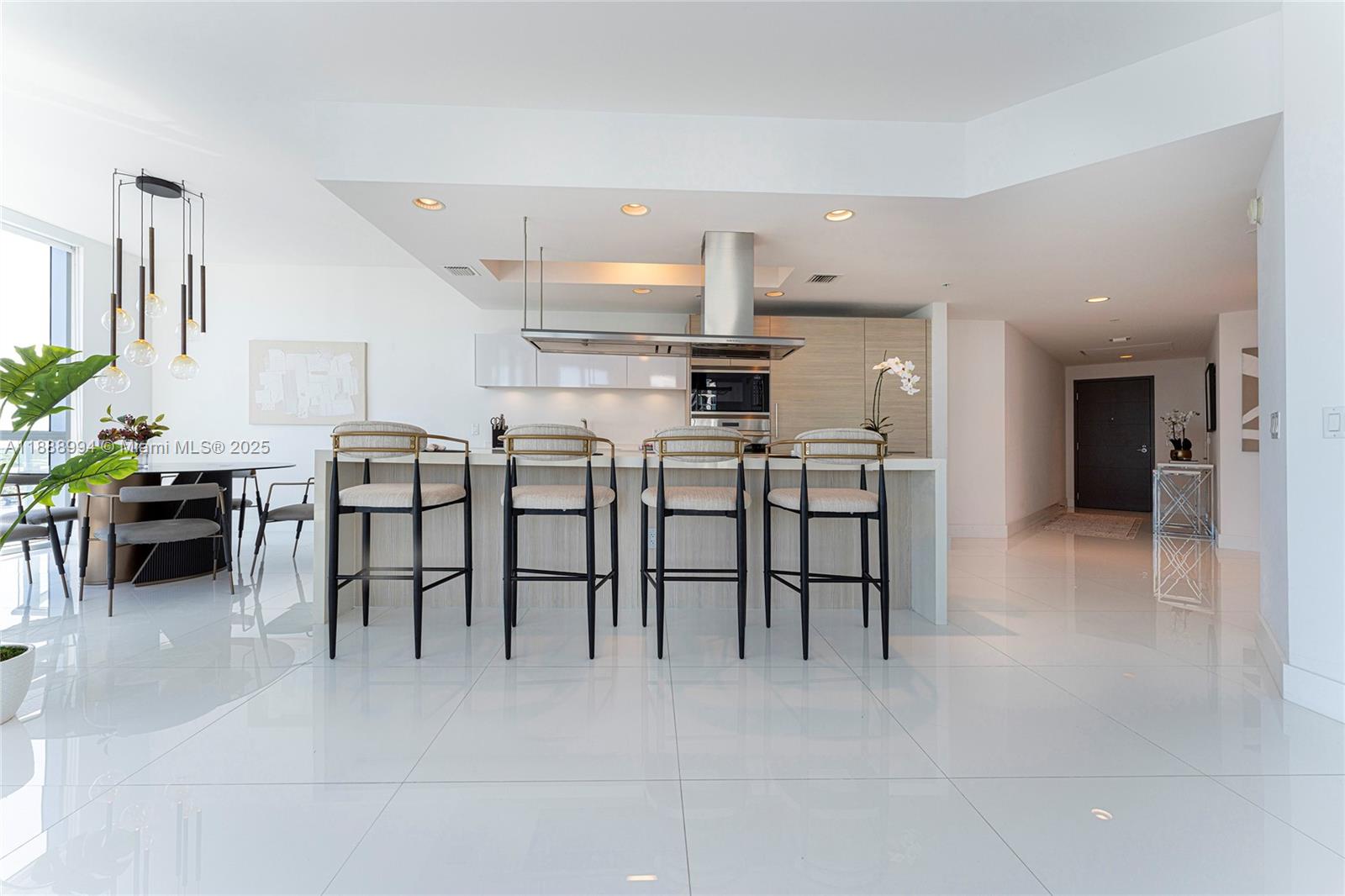 Photo of 17111 Biscayne Blvd  #2109, North Miami Beach, Florida, 33160 -