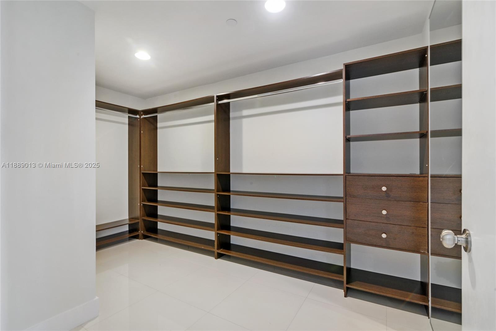 Photo of 2950 188th St  #343, Aventura, Florida, 33180 - 