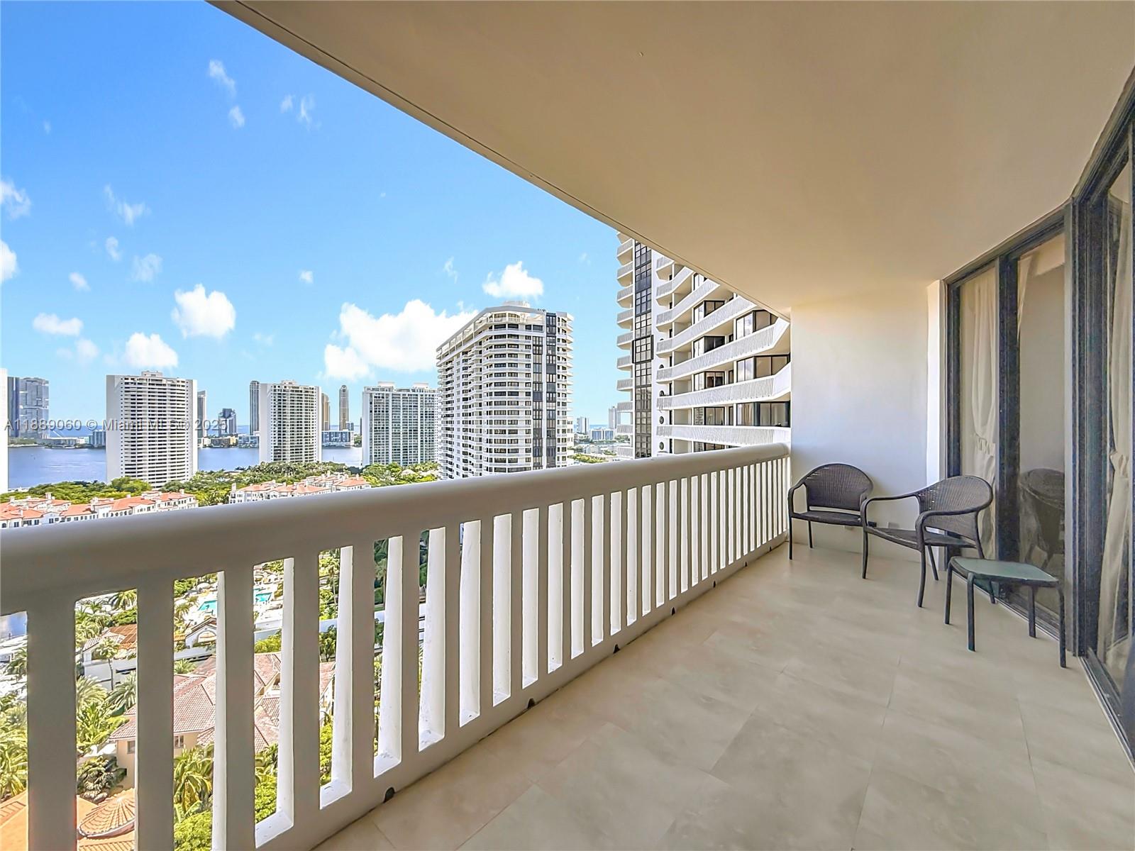 2208 2 / 2 1230 sq. ft. $ 2025-10-02 0 foto