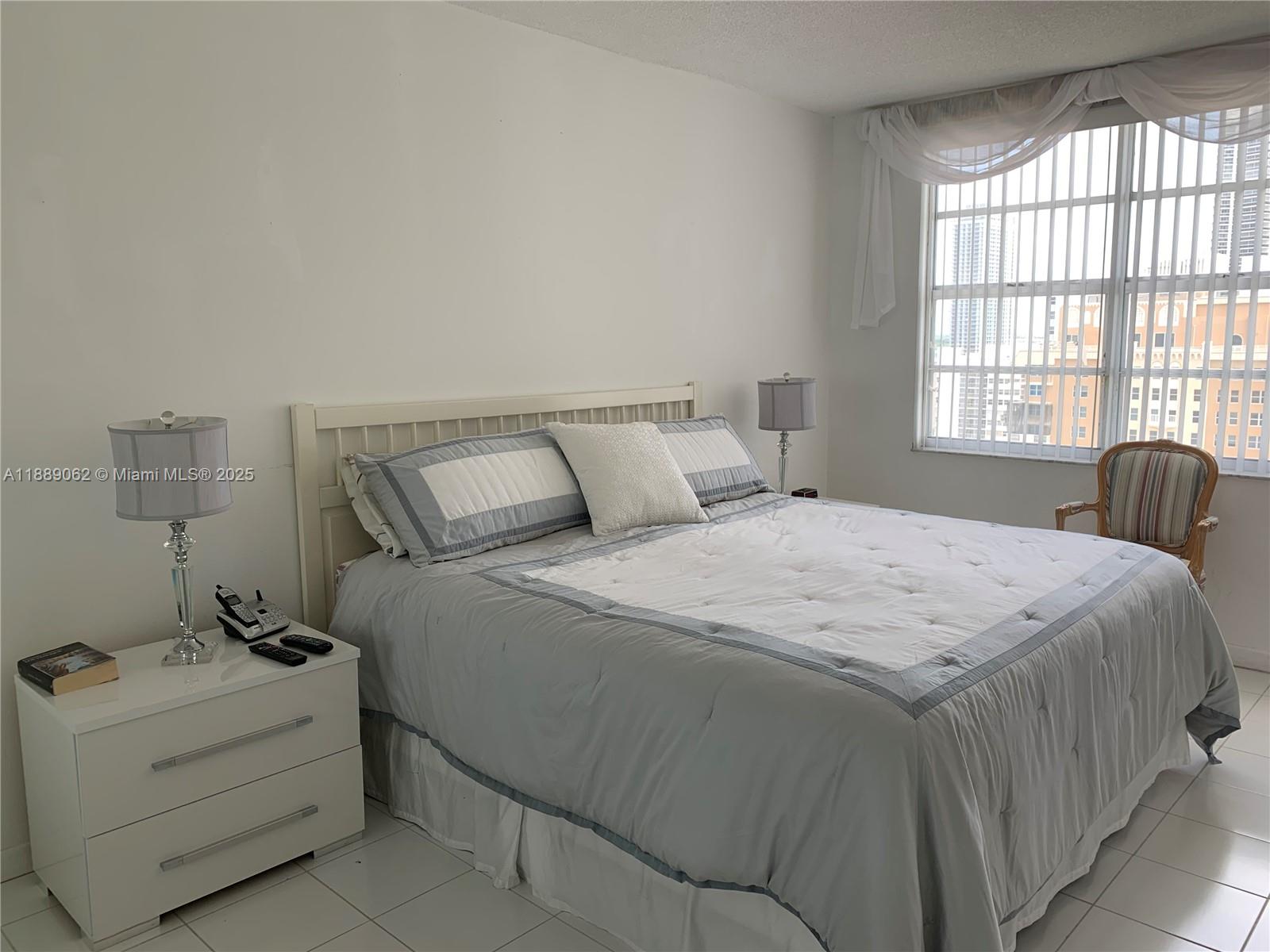 20M 1 / 2 870 sq. ft. $ 2025-10-02 0 Photo