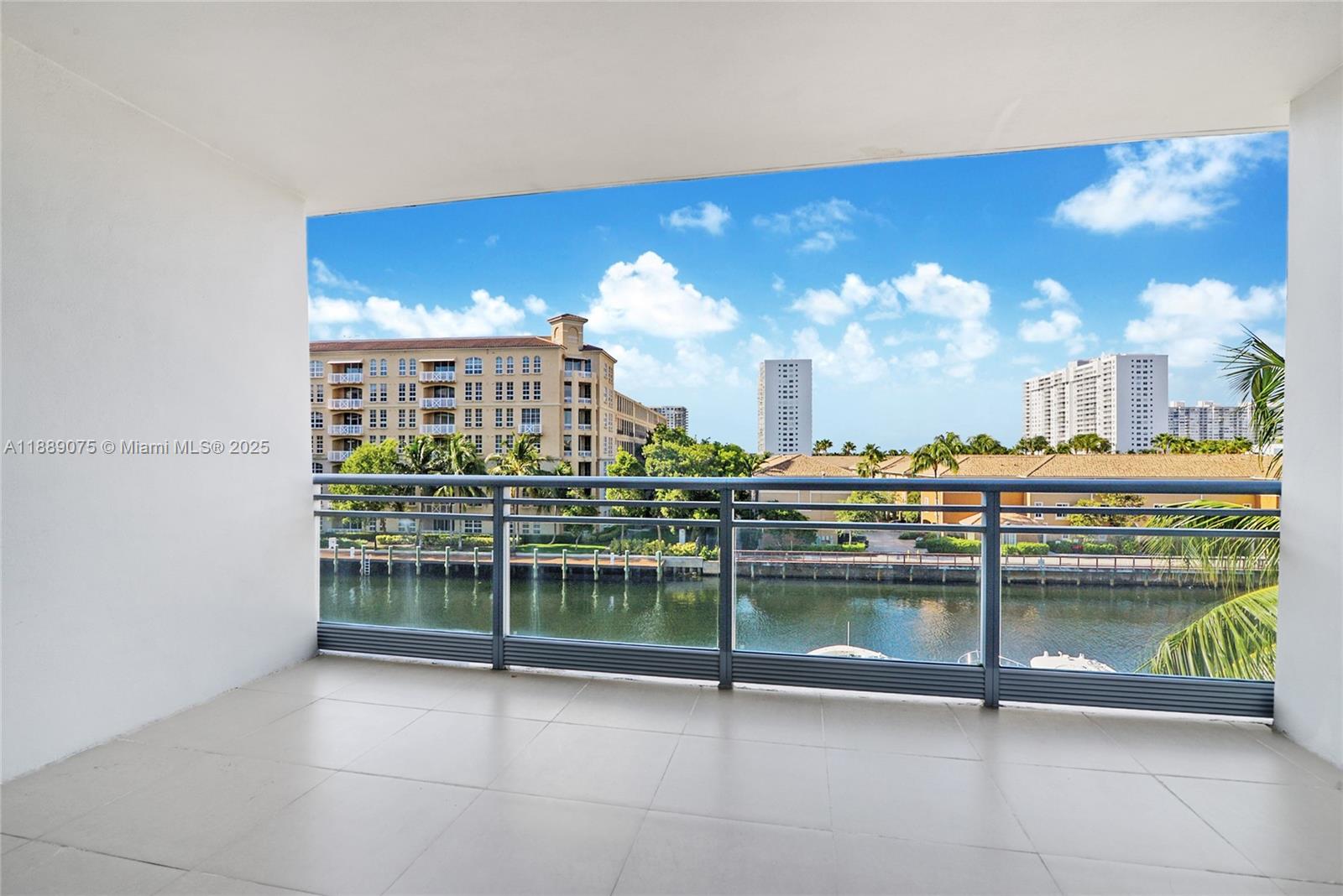Photo of 2950 188th St  #309, Aventura, Florida, 33180 - 