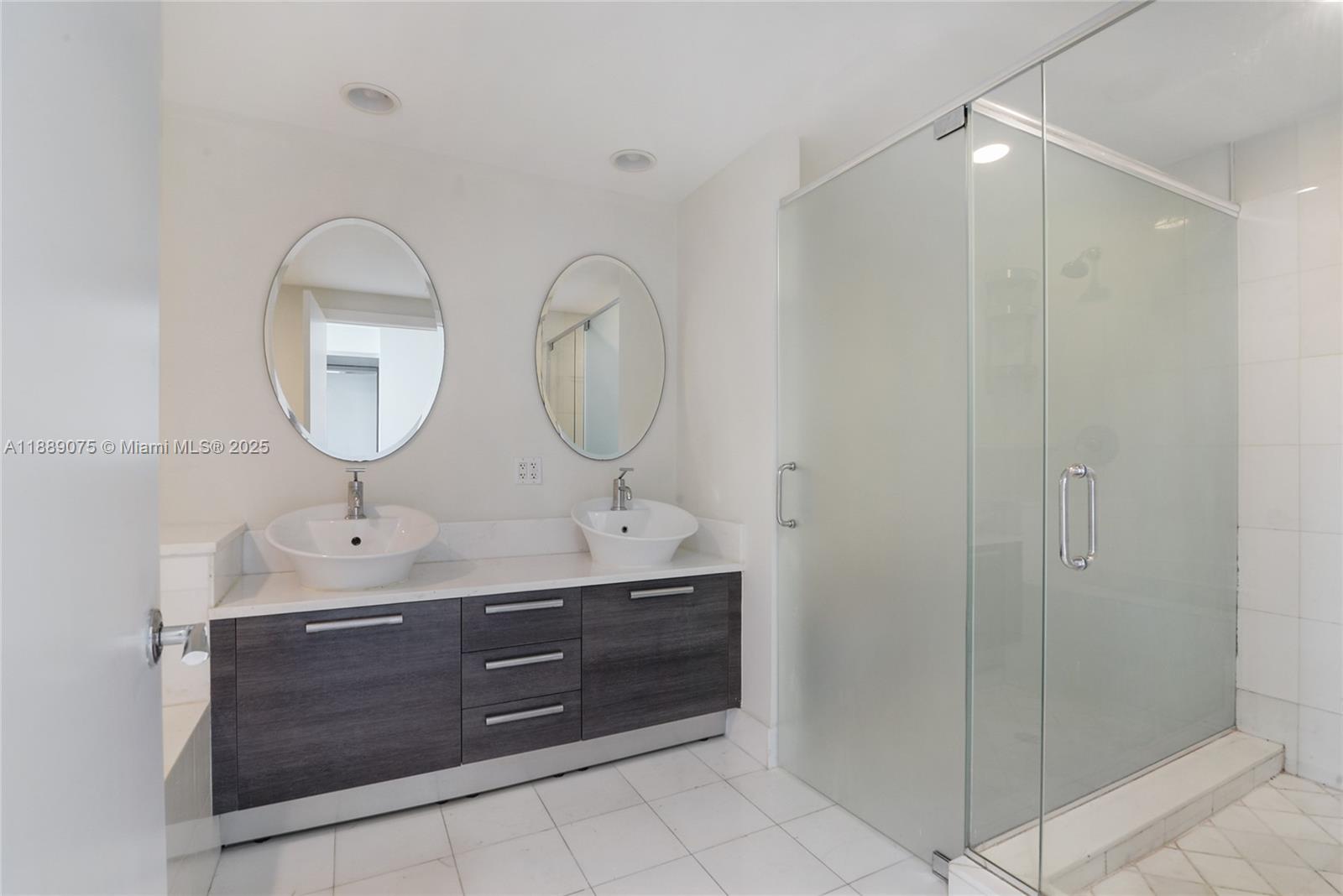 Photo of 2950 188th St  #309, Aventura, Florida, 33180 - 