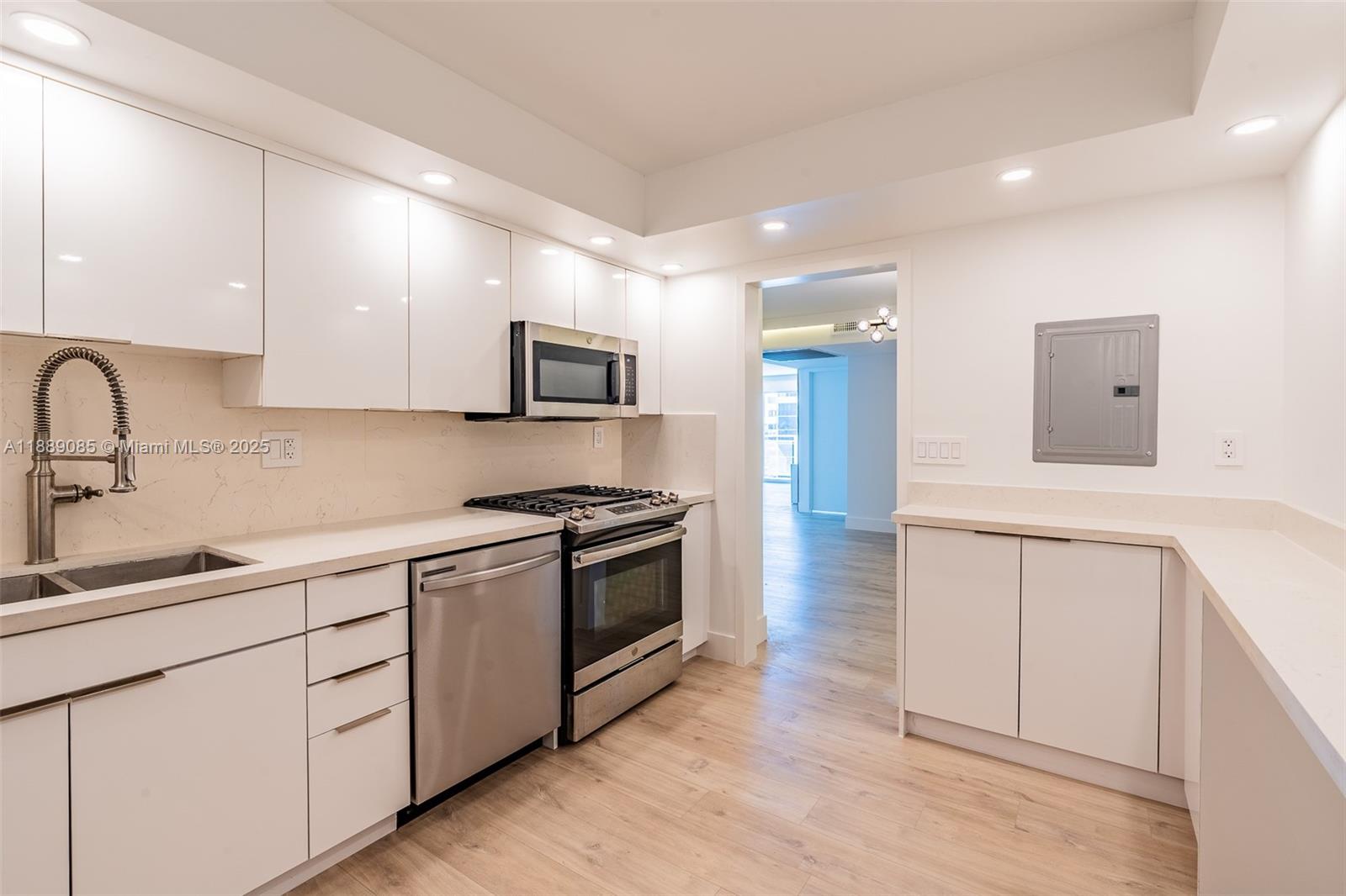 Photo of 2030 Ocean Dr  #1127, Hallandale Beach, Florida, 33009 - 