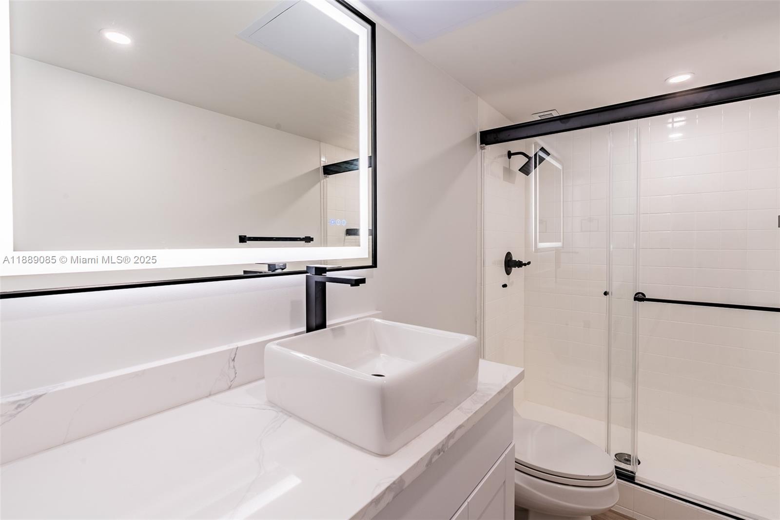Photo of 2030 Ocean Dr  #1127, Hallandale Beach, Florida, 33009 - 