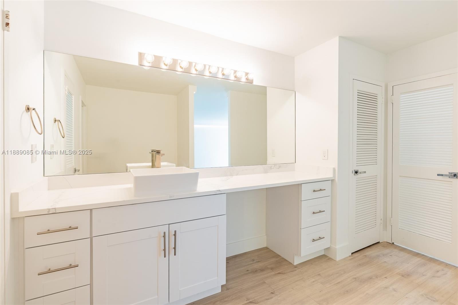 Photo of 2030 Ocean Dr  #1127, Hallandale Beach, Florida, 33009 - 