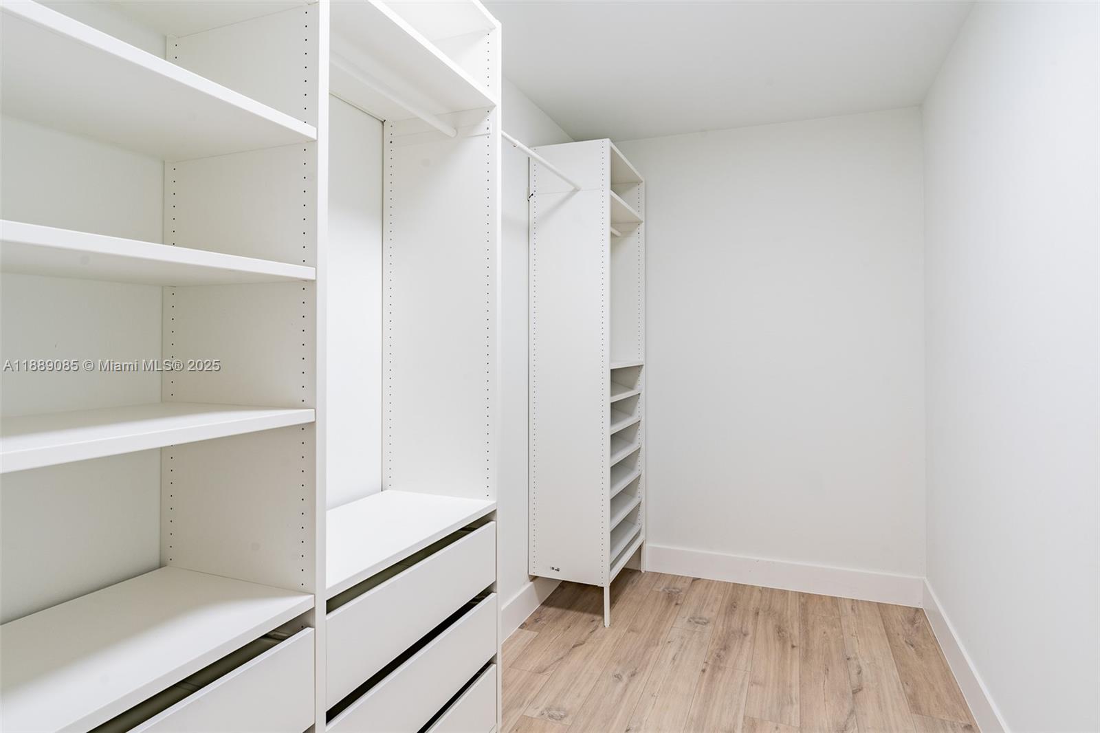 Photo of 2030 Ocean Dr  #1127, Hallandale Beach, Florida, 33009 - 
