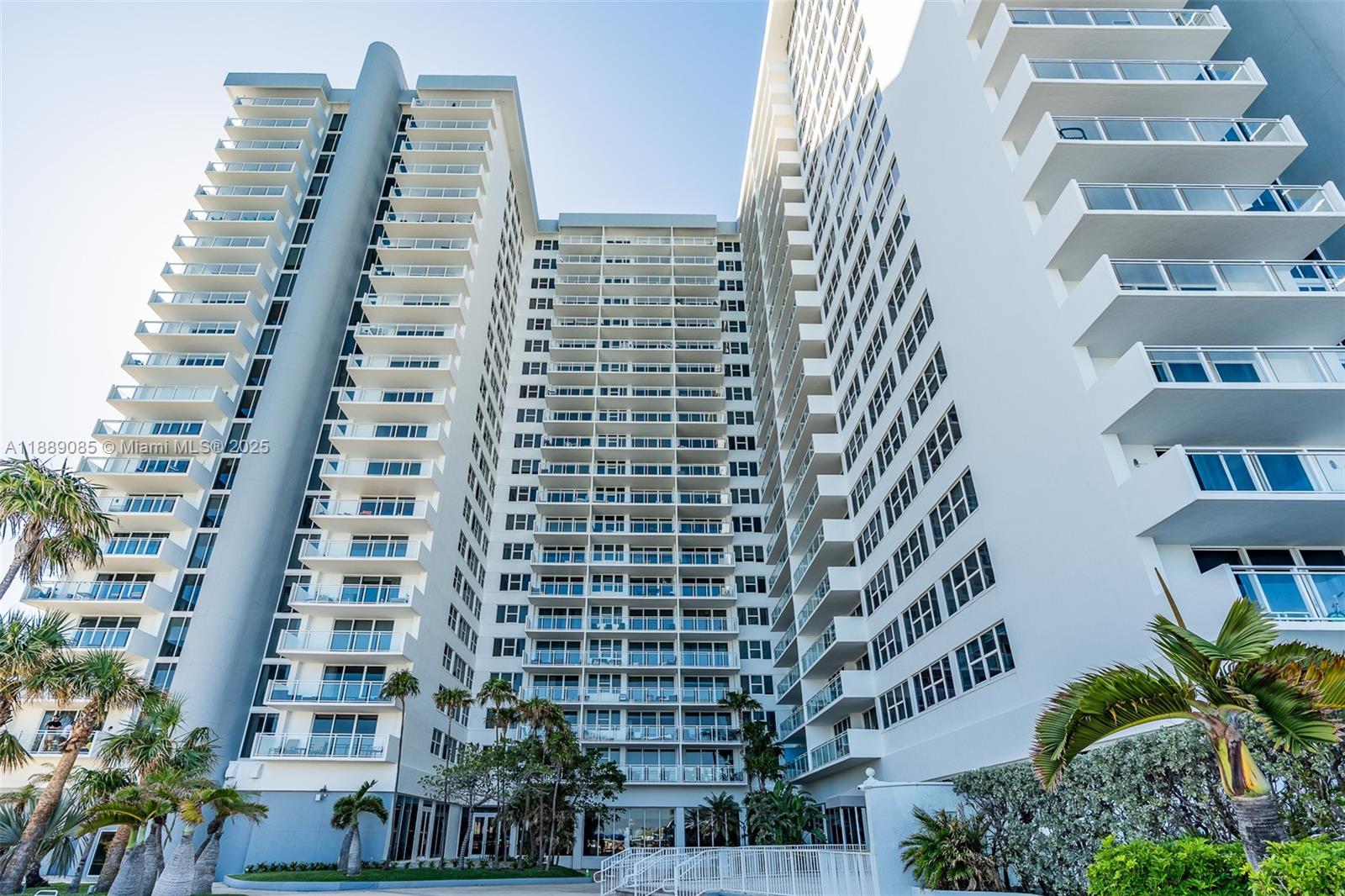 Photo of 2030 Ocean Dr  #1127, Hallandale Beach, Florida, 33009 - 