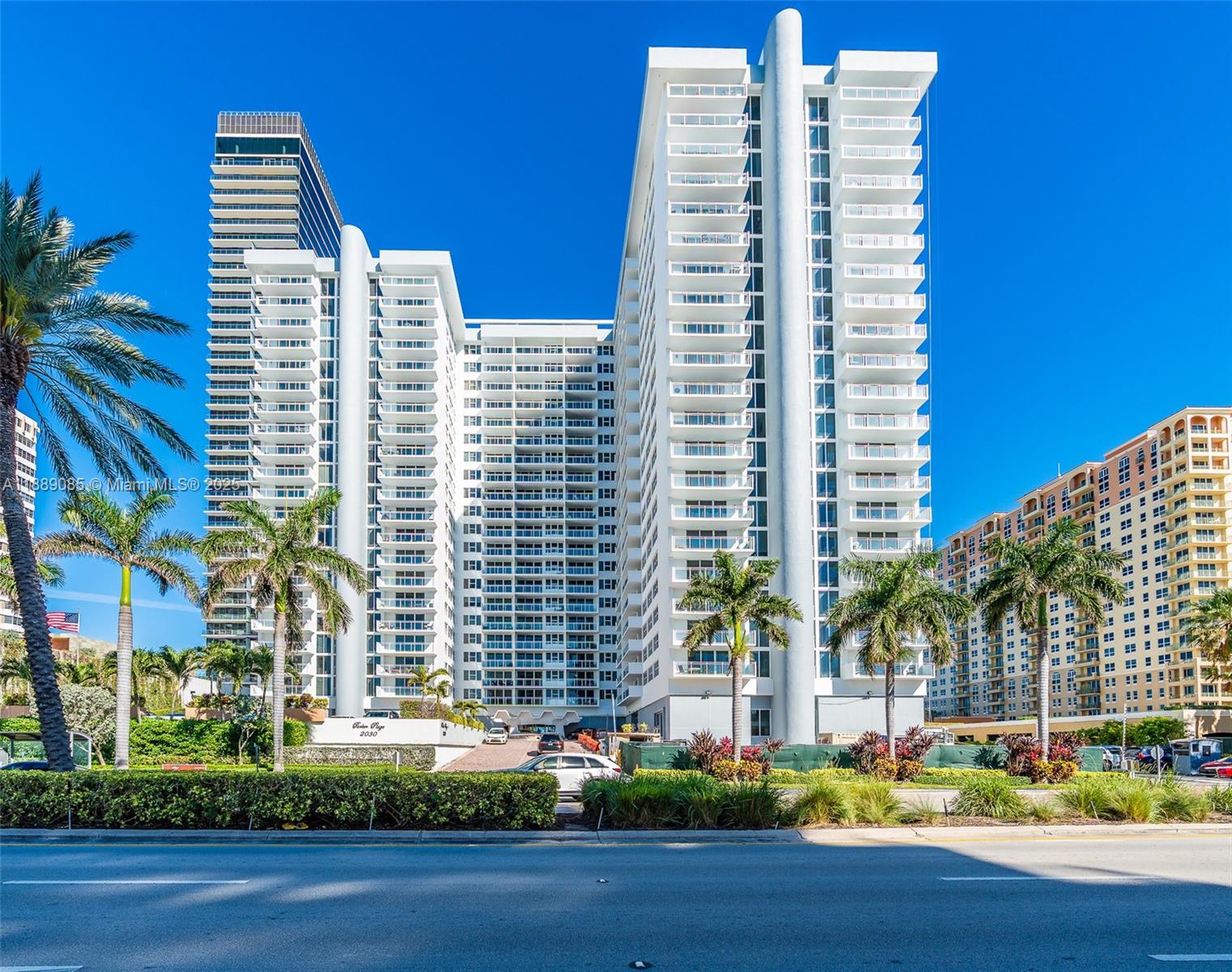 Photo of 2030 Ocean Dr  #1127, Hallandale Beach, Florida, 33009 - 