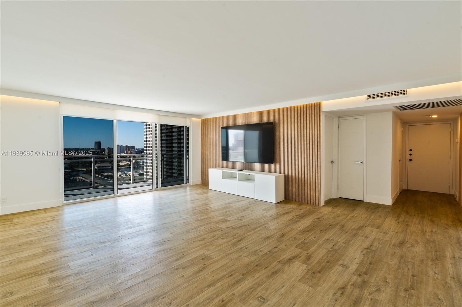 Photo of 2030 Ocean Dr #1127, Hallandale Beach, Florida, 33009 -
