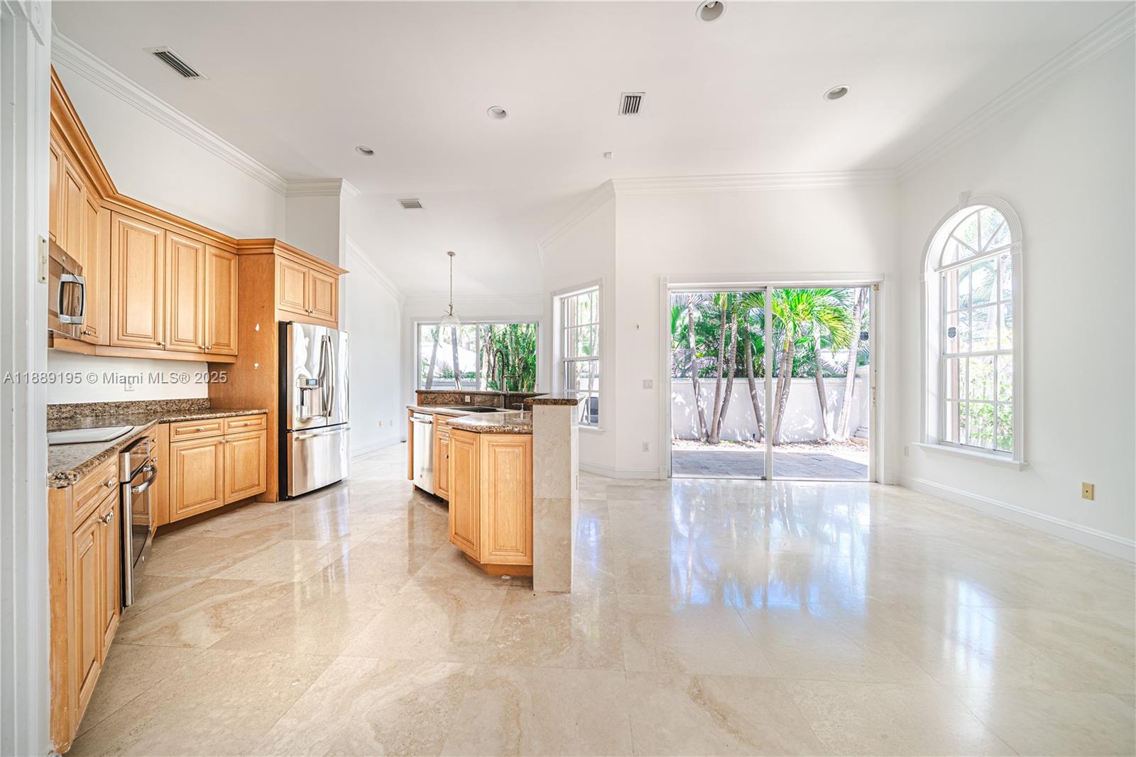 Photo of 3975 194th Trl  (3975), Sunny Isles Beach, Florida, 33160 - 