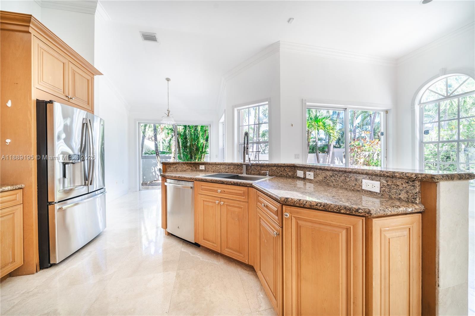 Photo of 3975 194th Trl  (3975), Sunny Isles Beach, Florida, 33160 - 
