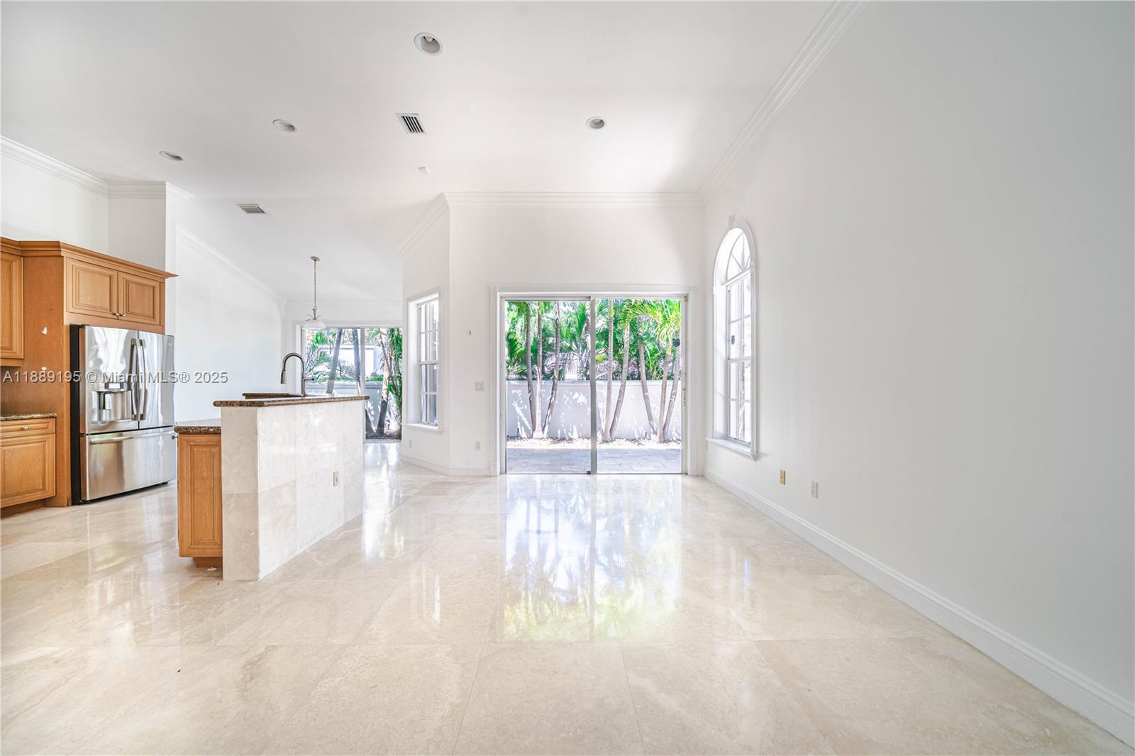 Photo of 3975 194th Trl  (3975), Sunny Isles Beach, Florida, 33160 - 