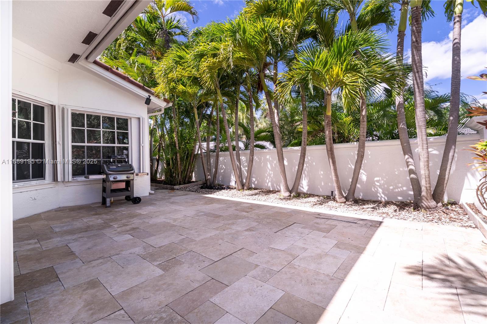 Photo of 3975 194th Trl  (3975), Sunny Isles Beach, Florida, 33160 - 