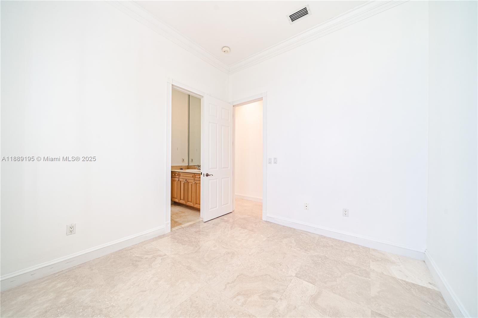 Photo of 3975 194th Trl  (3975), Sunny Isles Beach, Florida, 33160 - 