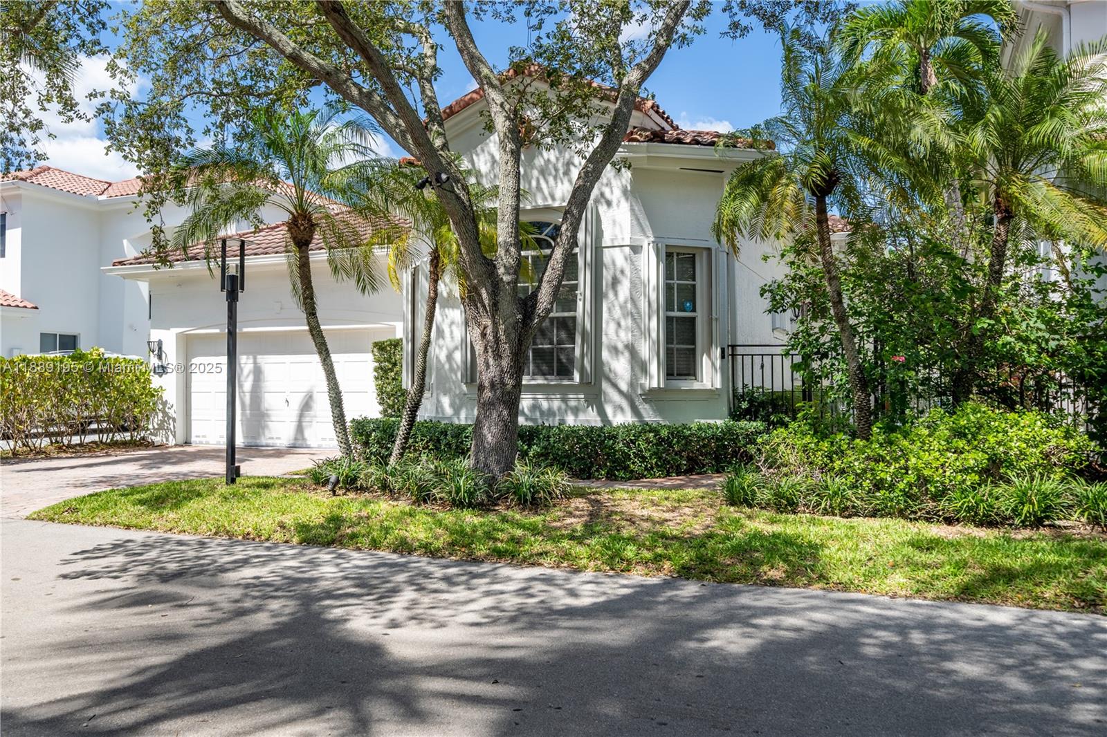 Photo of 3975 194th Trl  (3975), Sunny Isles Beach, Florida, 33160 - 