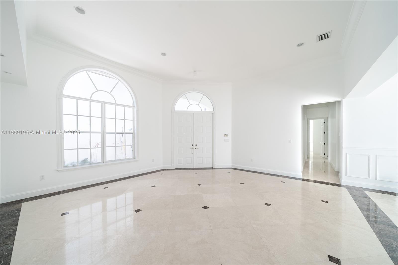 Photo of 3975 194th Trl  (3975), Sunny Isles Beach, Florida, 33160 - 