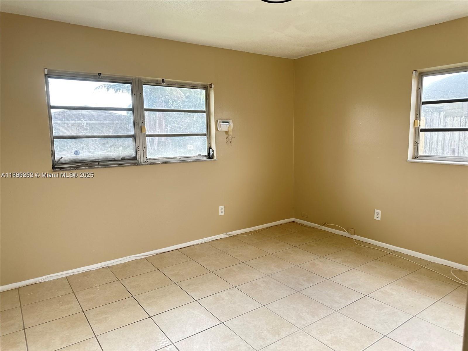   /  1920 sq. ft. $ 2025-10-02 0 Photo