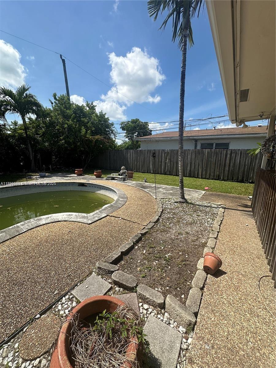   /  1920 sq. ft. $ 2025-10-02 0 Photo