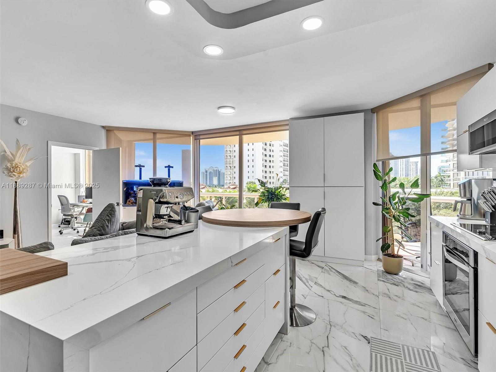 Photo of 20191 Country Club Dr  #511, Aventura, Florida, 33180 - 