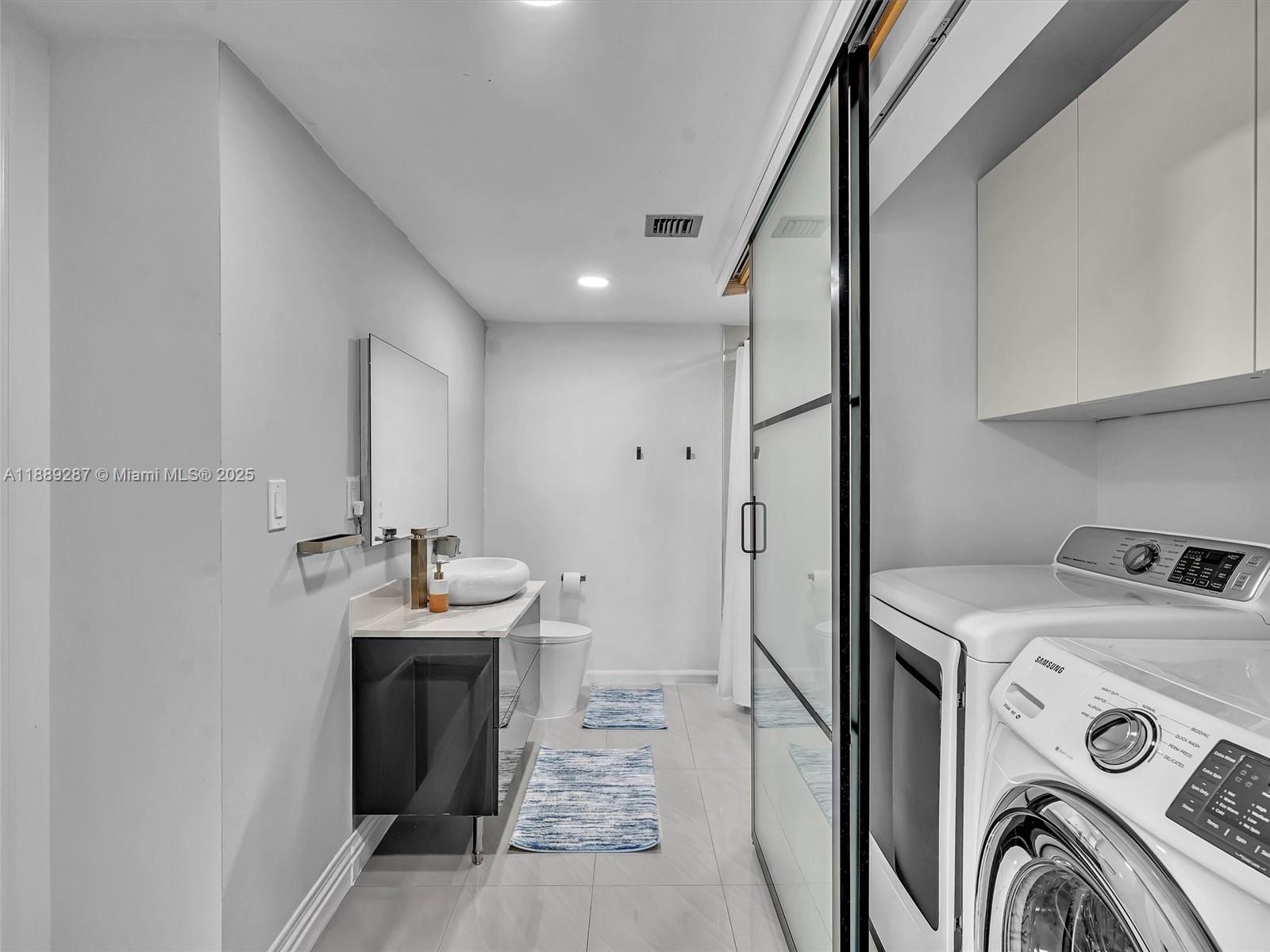 Photo of 20191 Country Club Dr  #511, Aventura, Florida, 33180 - 