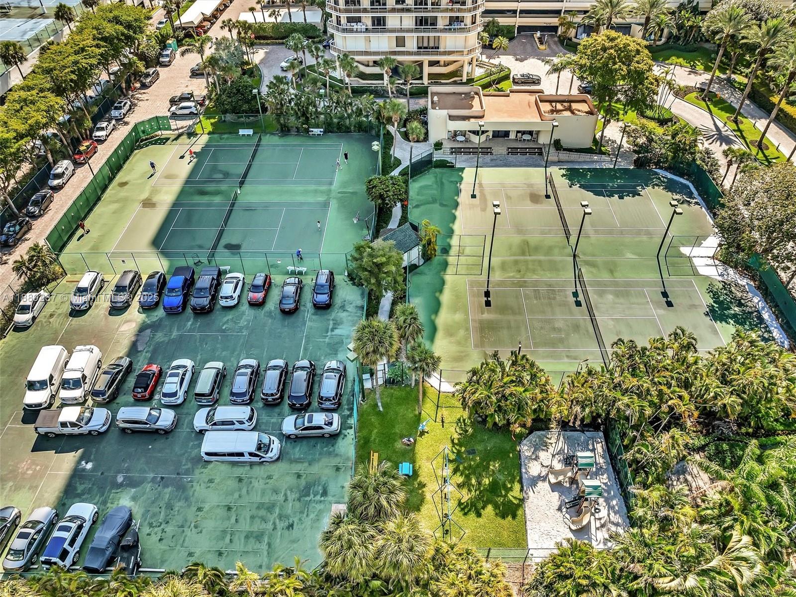 Photo of 20191 Country Club Dr  #511, Aventura, Florida, 33180 - 