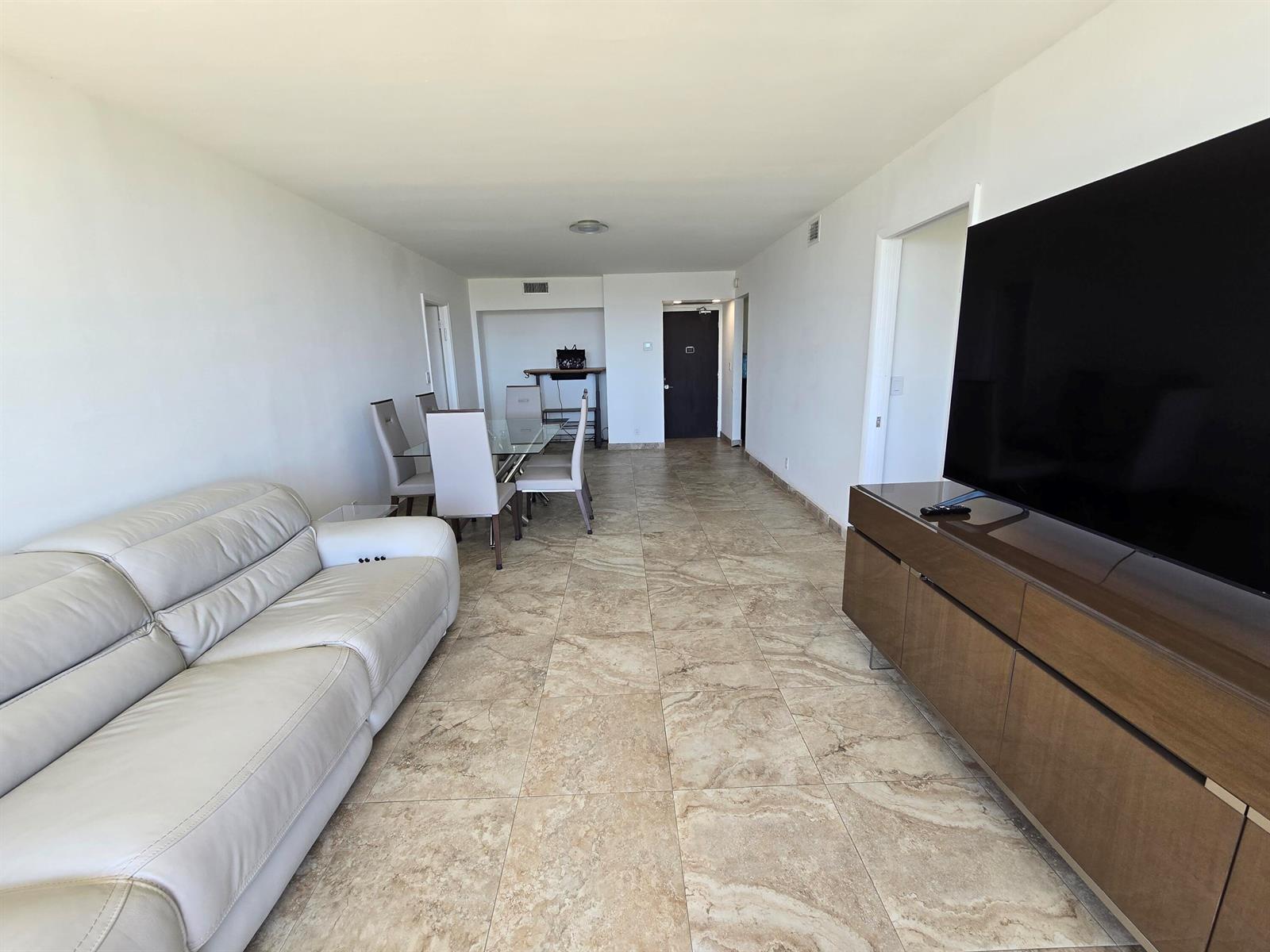 Photo of 20335 Country Club  #2208, Aventura, Florida, 33180 - 20251001_122932