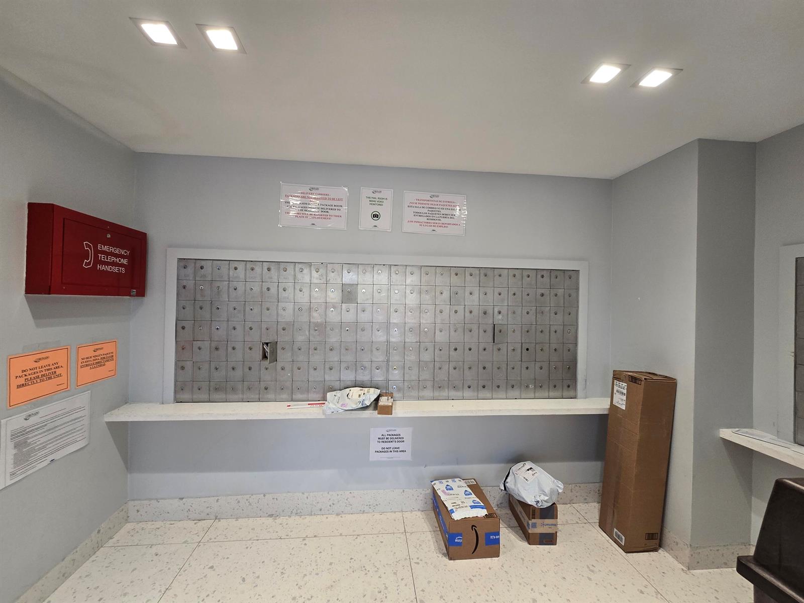 Photo of 20335 Country Club  #2208, Aventura, Florida, 33180 - MAIL ROOM