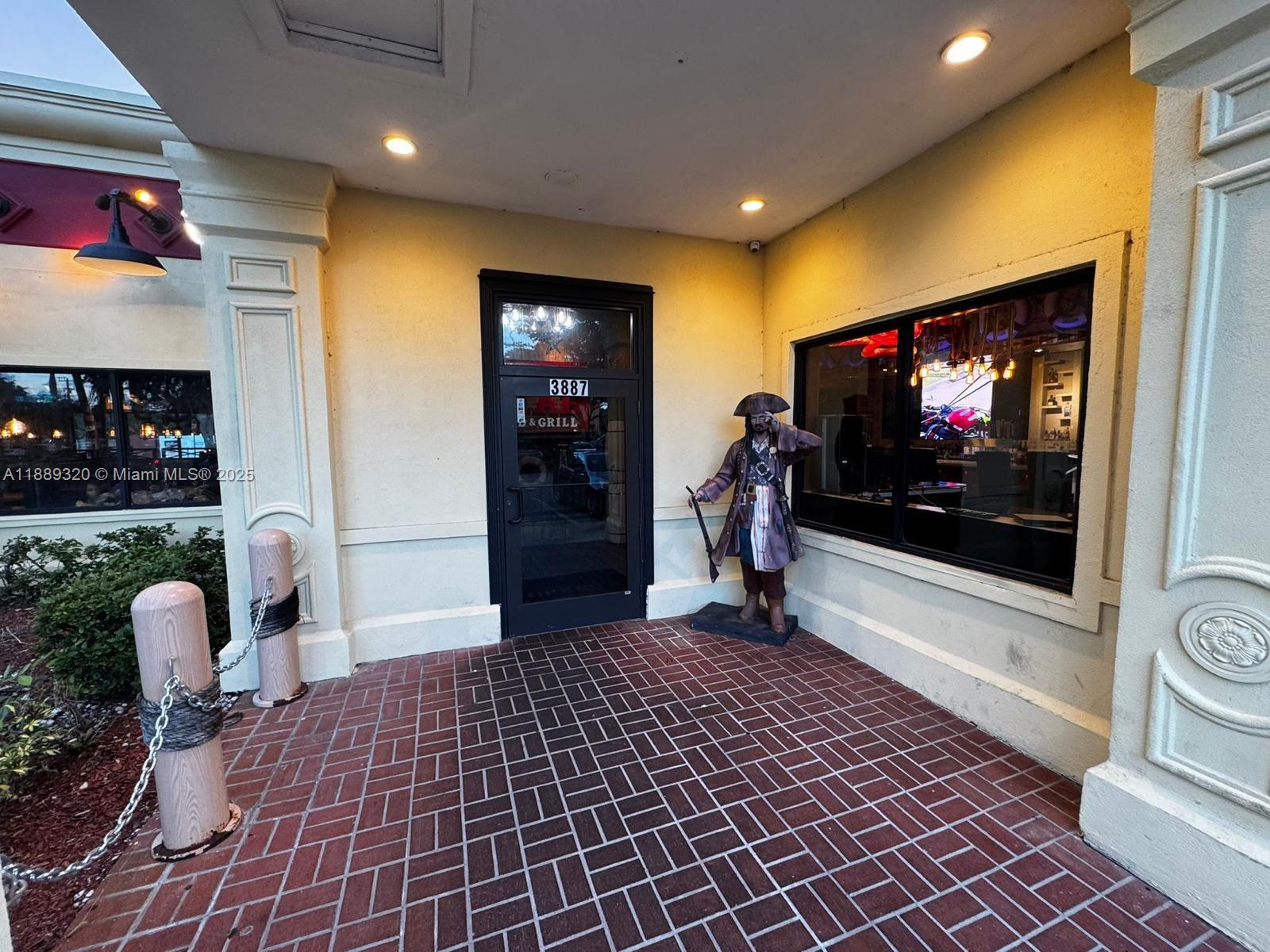 Подробнее / кв.футов $ 2025-10-02 0 Фото