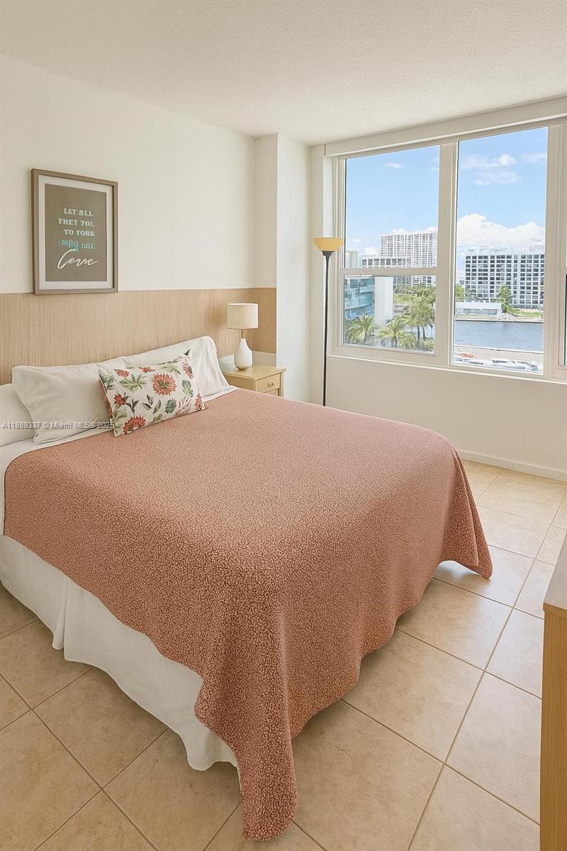 Photo of 3505 Ocean Dr  #601, Hollywood, Florida, 33019 - 