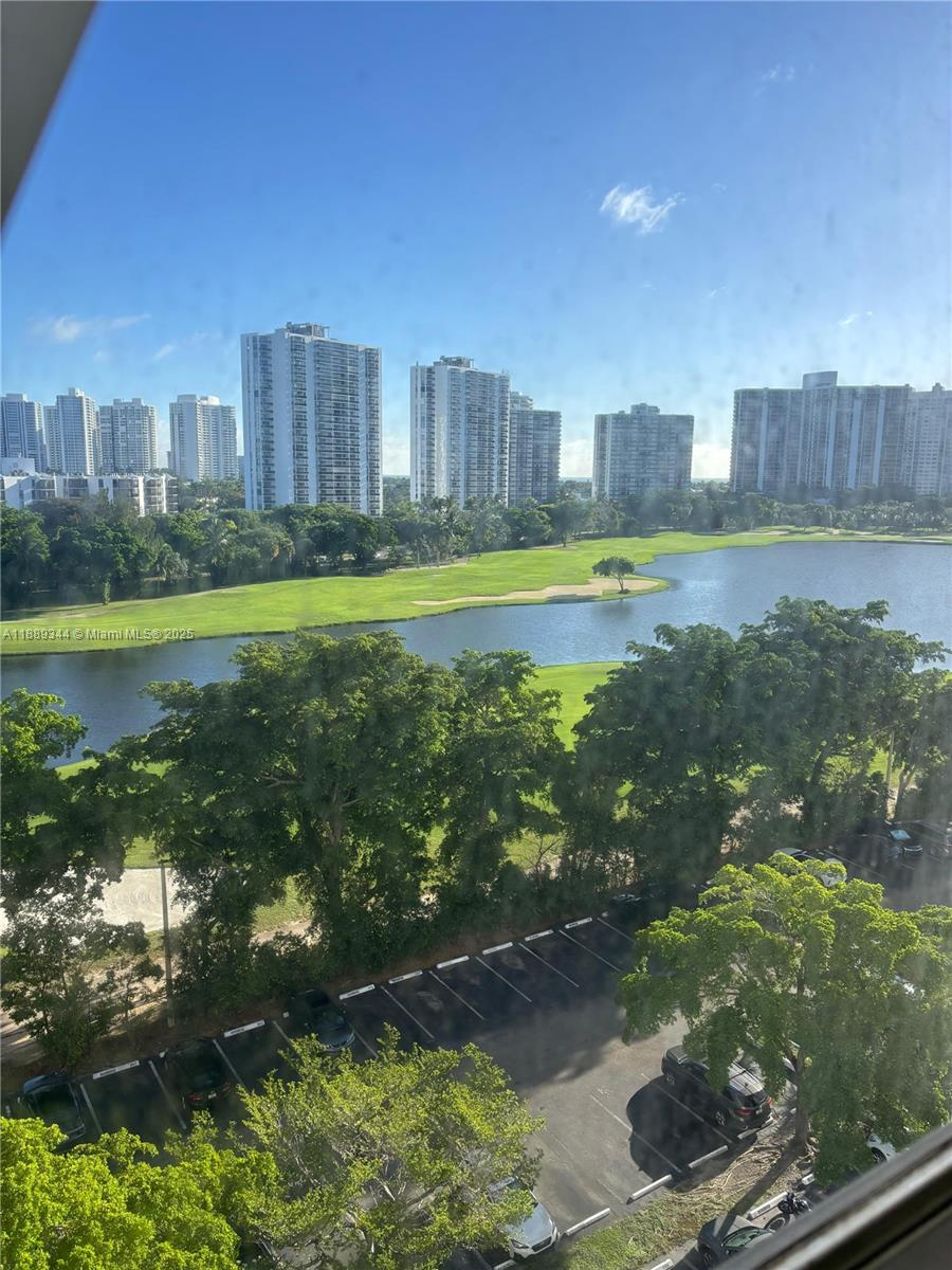 Photo of 20225 34th Ct  #913, Aventura, Florida, 33180 - 