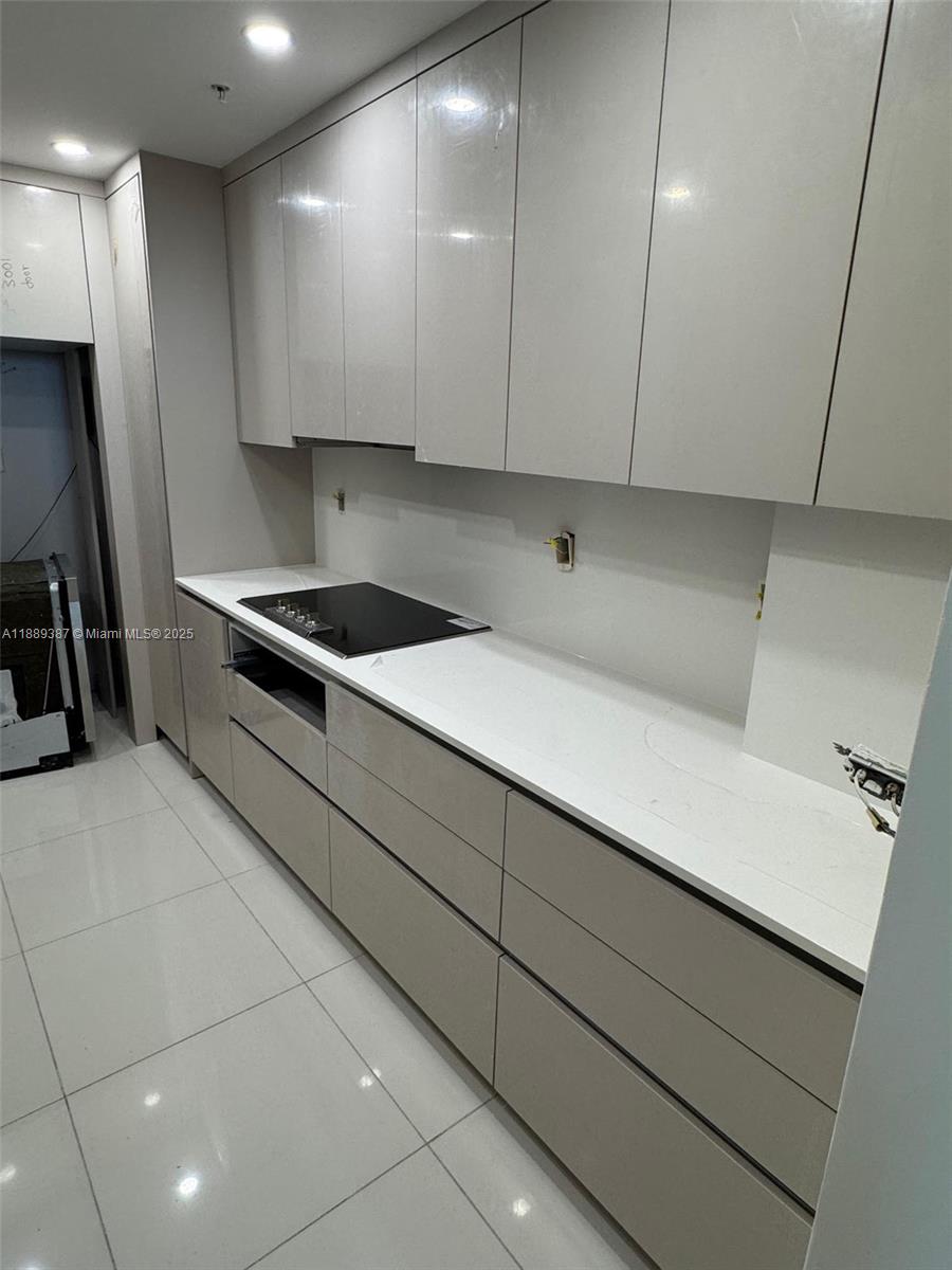 Photo of 3001 Ocean Dr  #511, Hollywood, Florida, 33019 - 