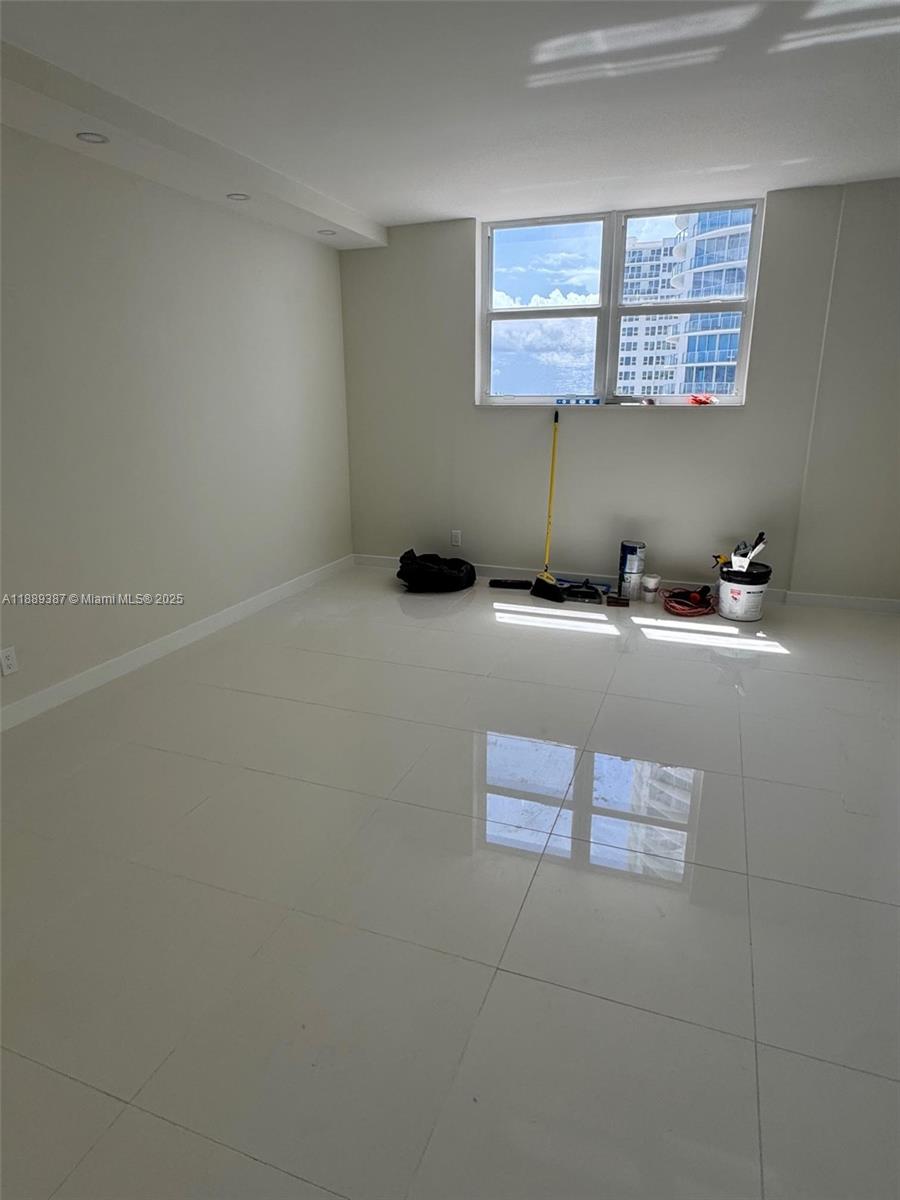 Photo of 3001 Ocean Dr  #511, Hollywood, Florida, 33019 - 