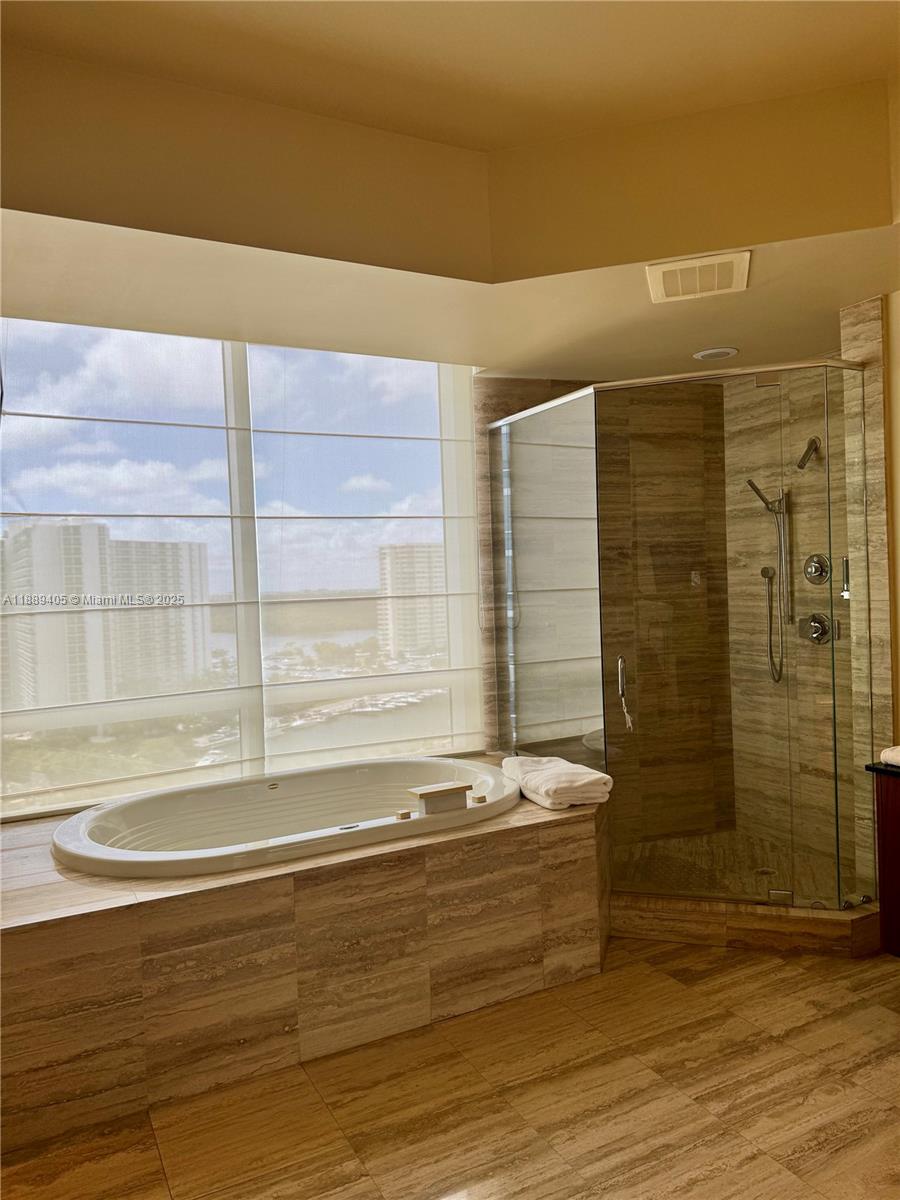 1106 3 / 4 2327 sq. ft. $ 2025-10-02 0 Photo