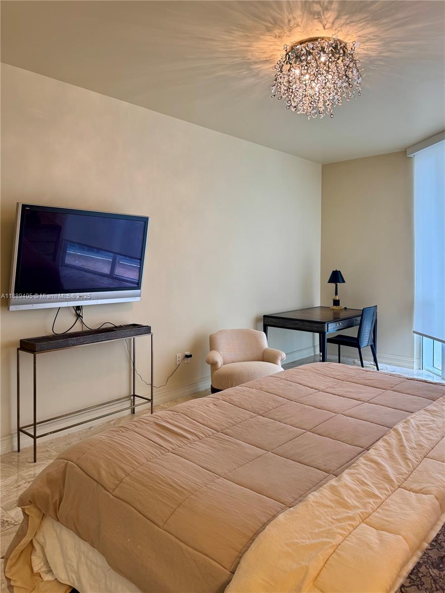 1106 3 / 4 2327 sq. ft. $ 2025-10-02 0 Photo