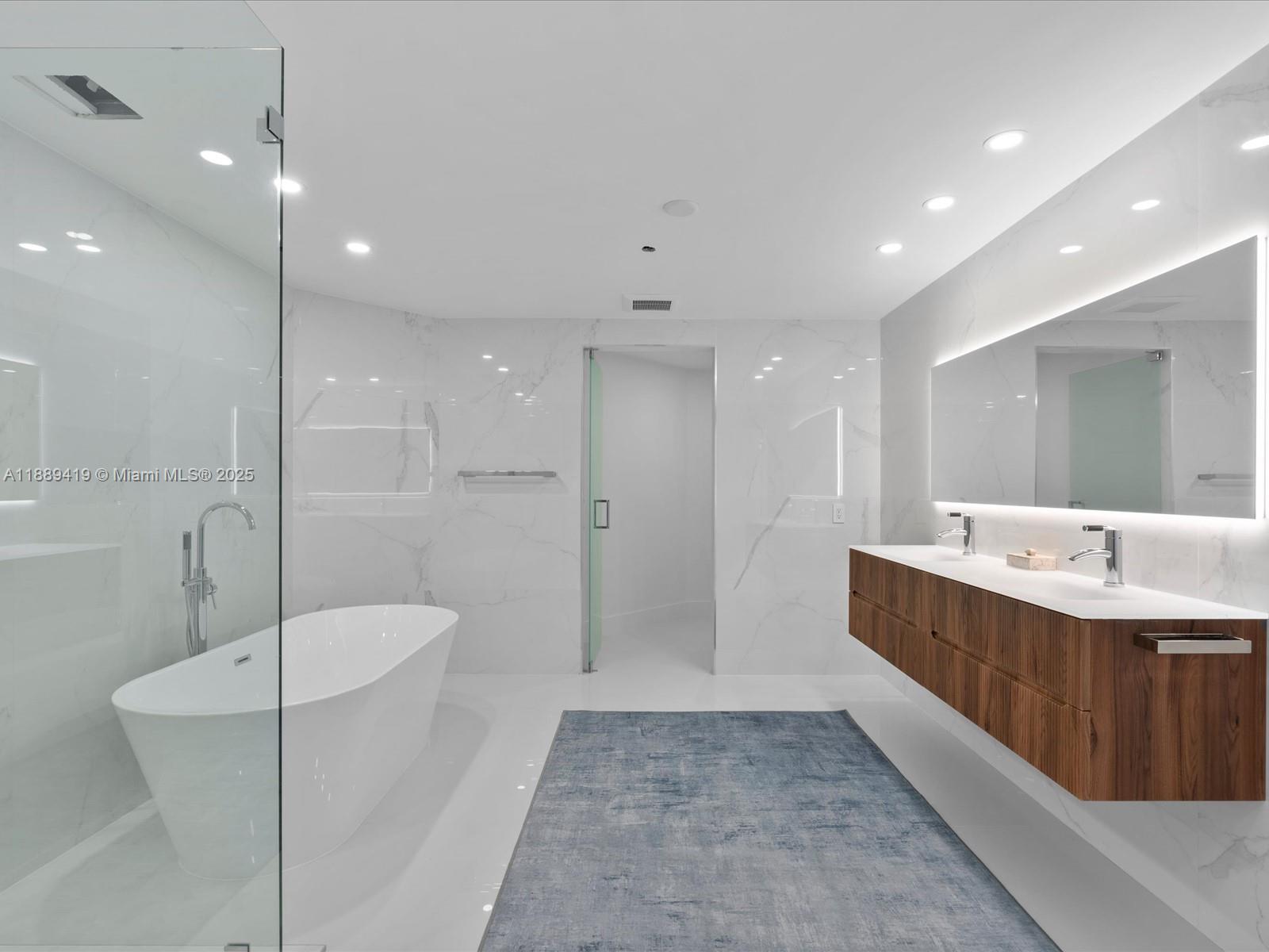 Photo of 3101 Ocean Dr  #1608, Hollywood, Florida, 33019 - 